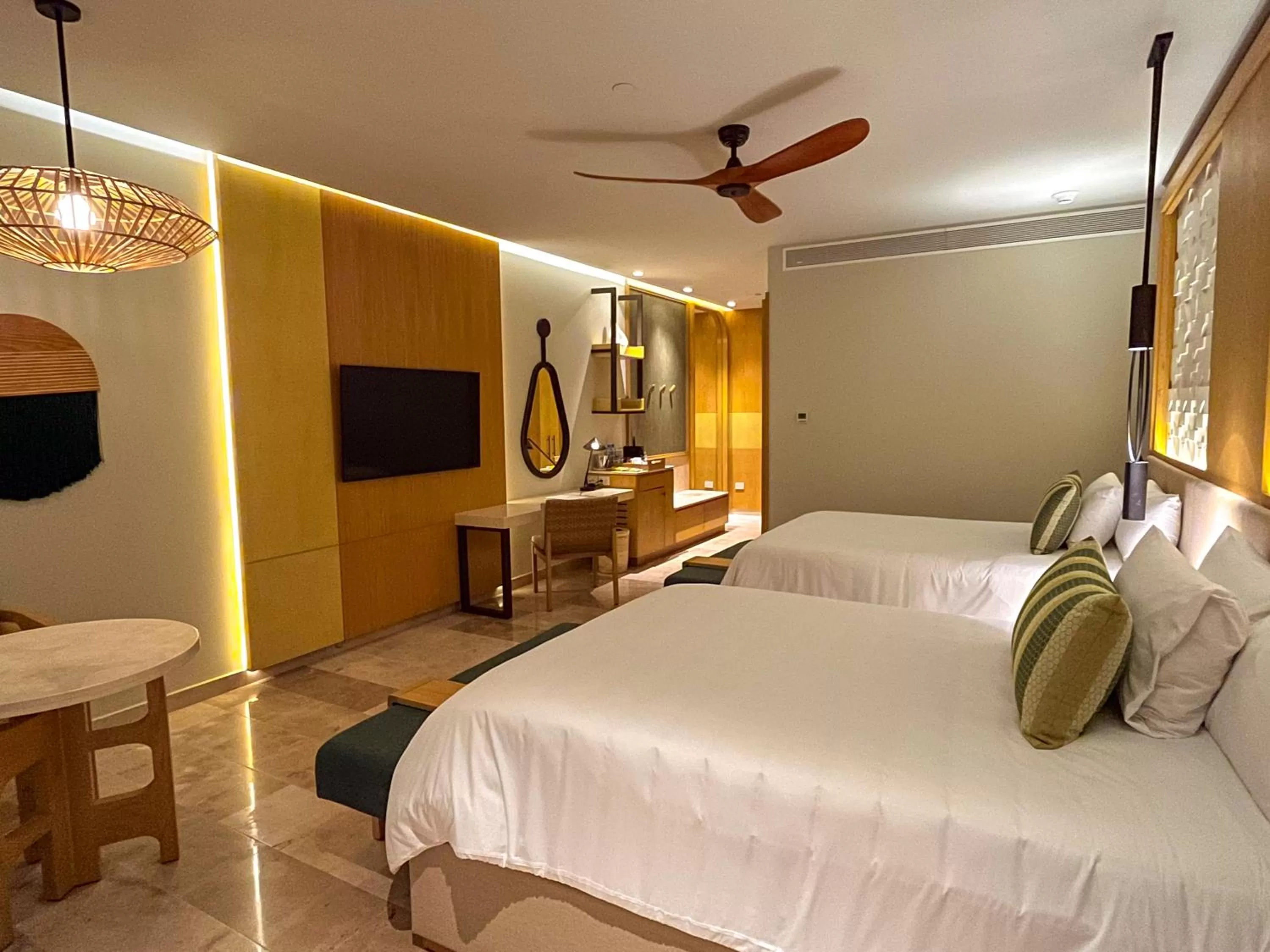 Photo of the whole room, Bed in Haven Riviera Cancun - All Inclusive - Adults Only