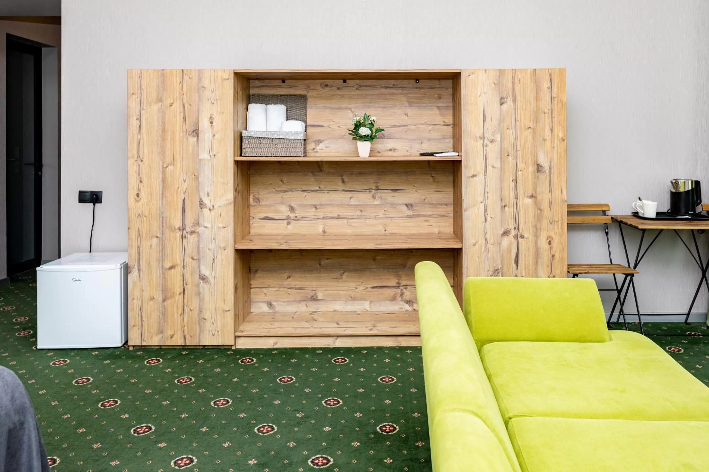 hair dresser in Old Side Corner