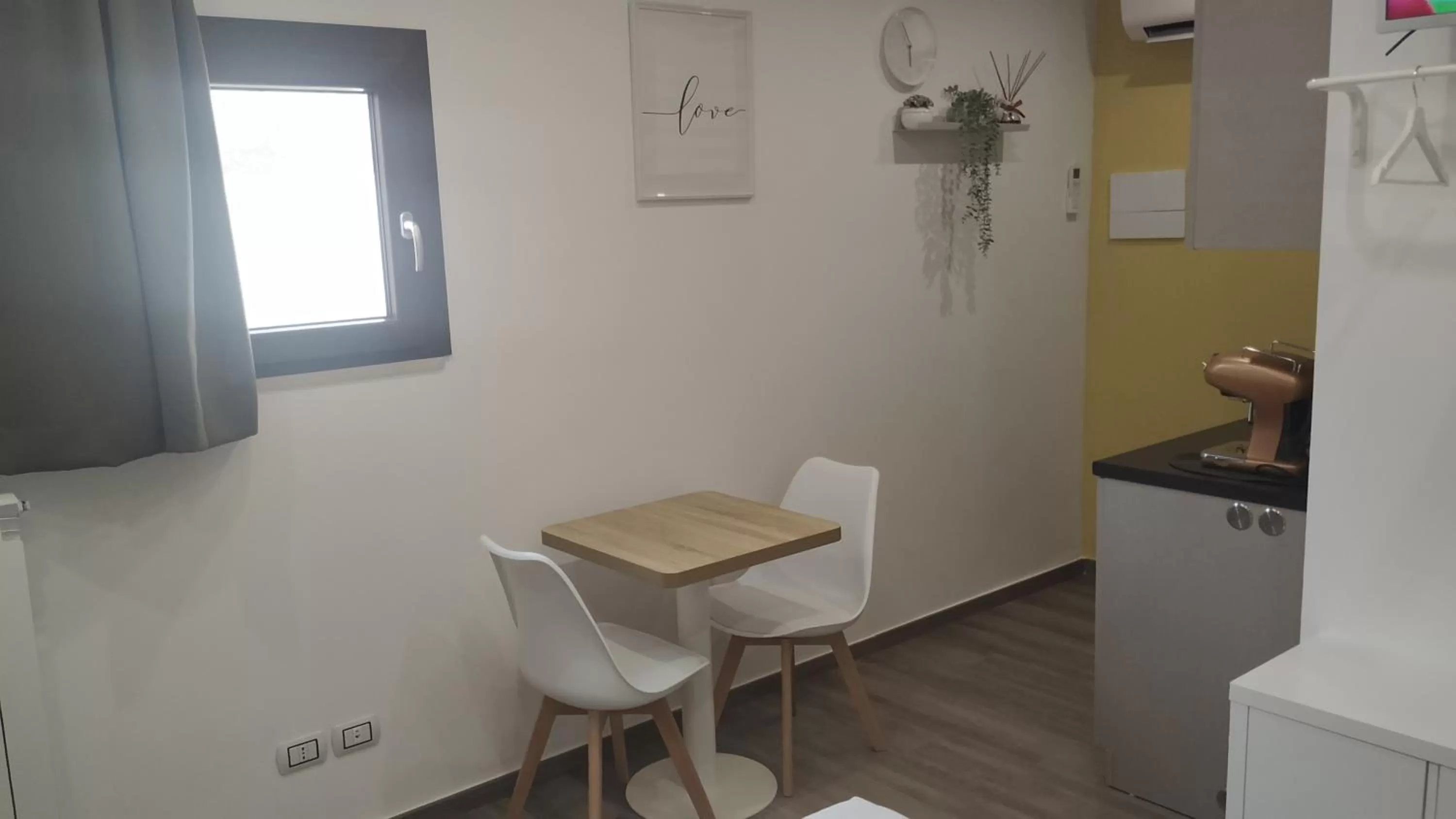 Dining area in Comeacasa B&B