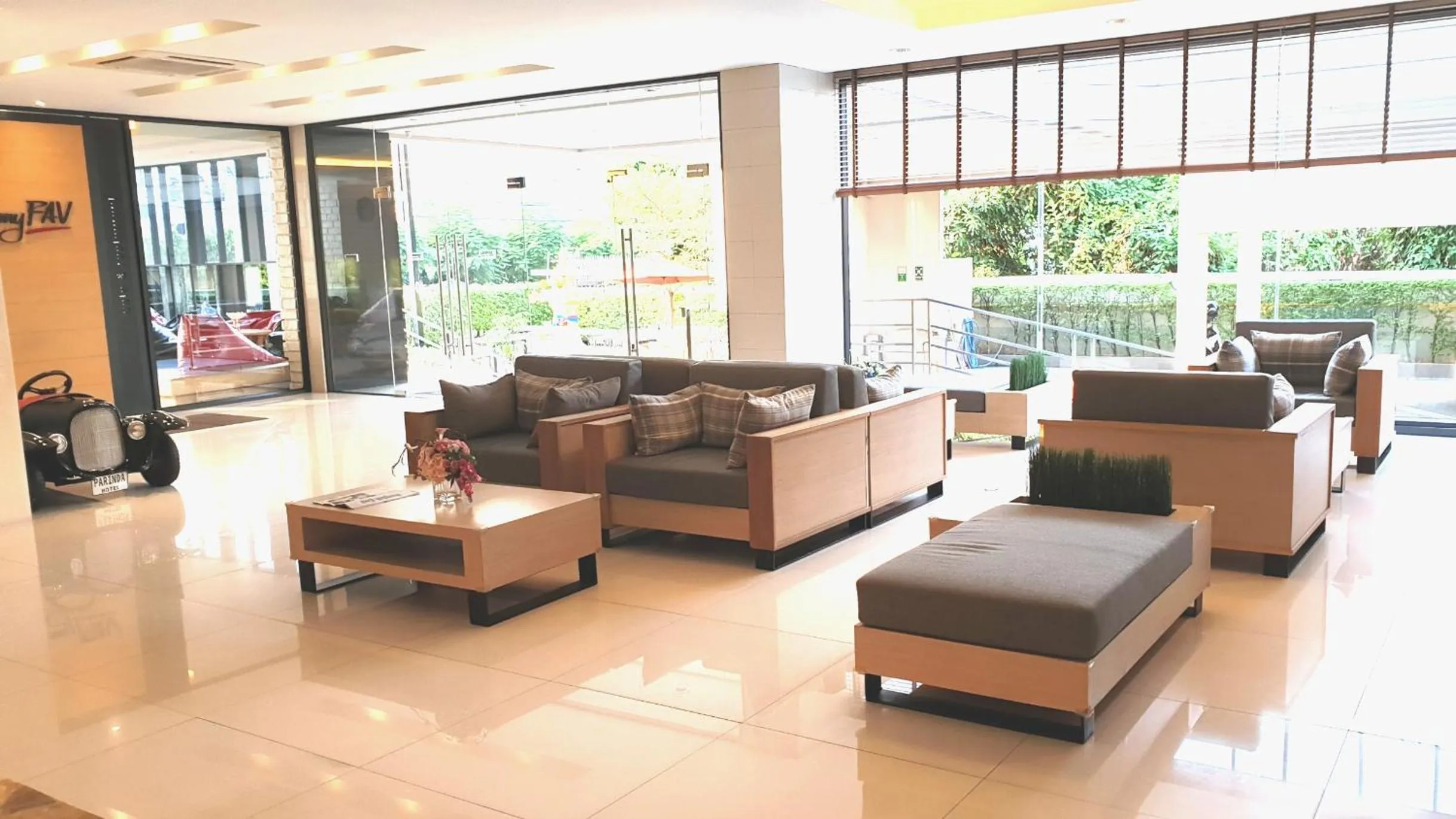 Lobby or reception in Parinda Hotel