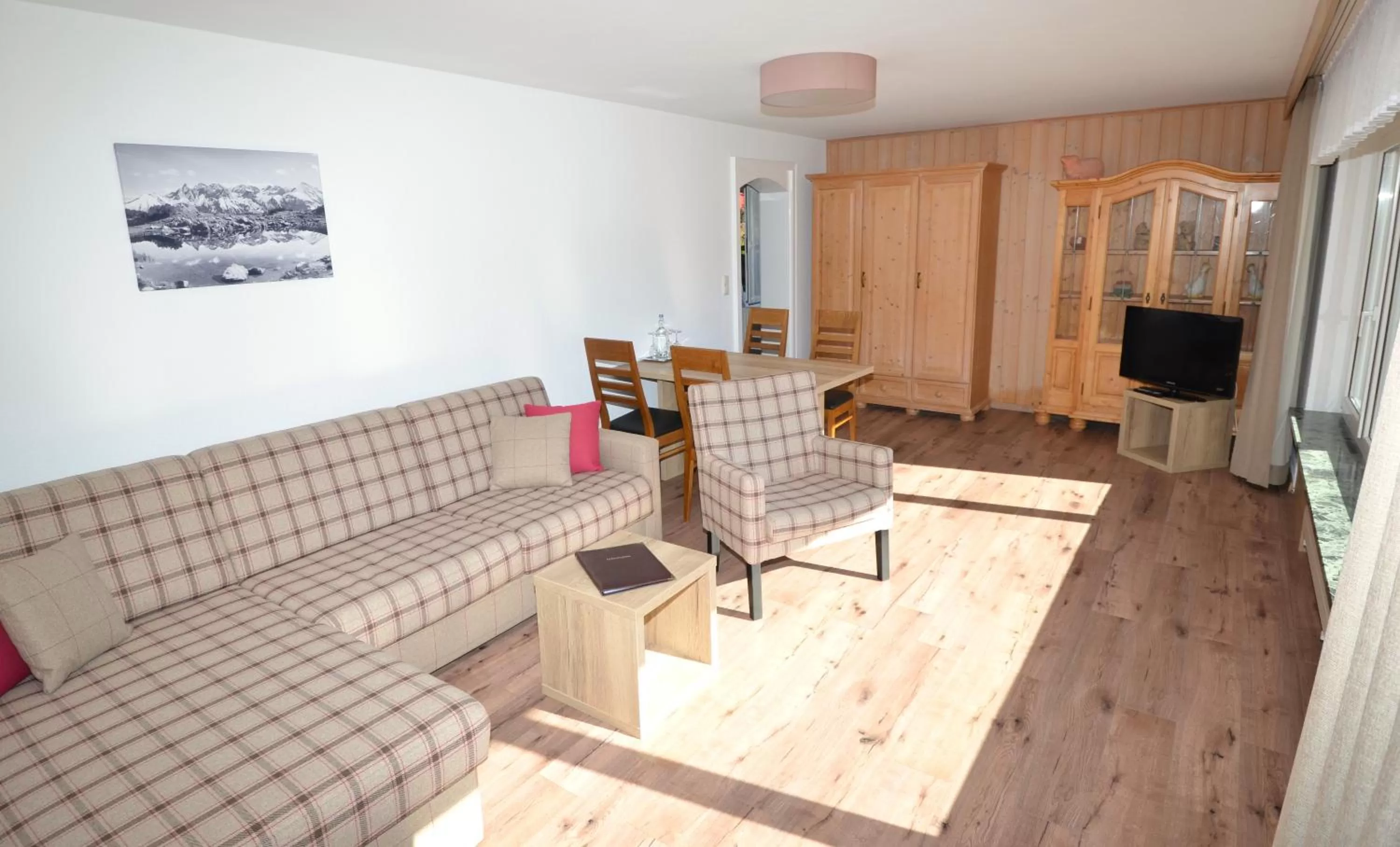 Staff, Seating Area in Hotel Cafe Fuggerhof