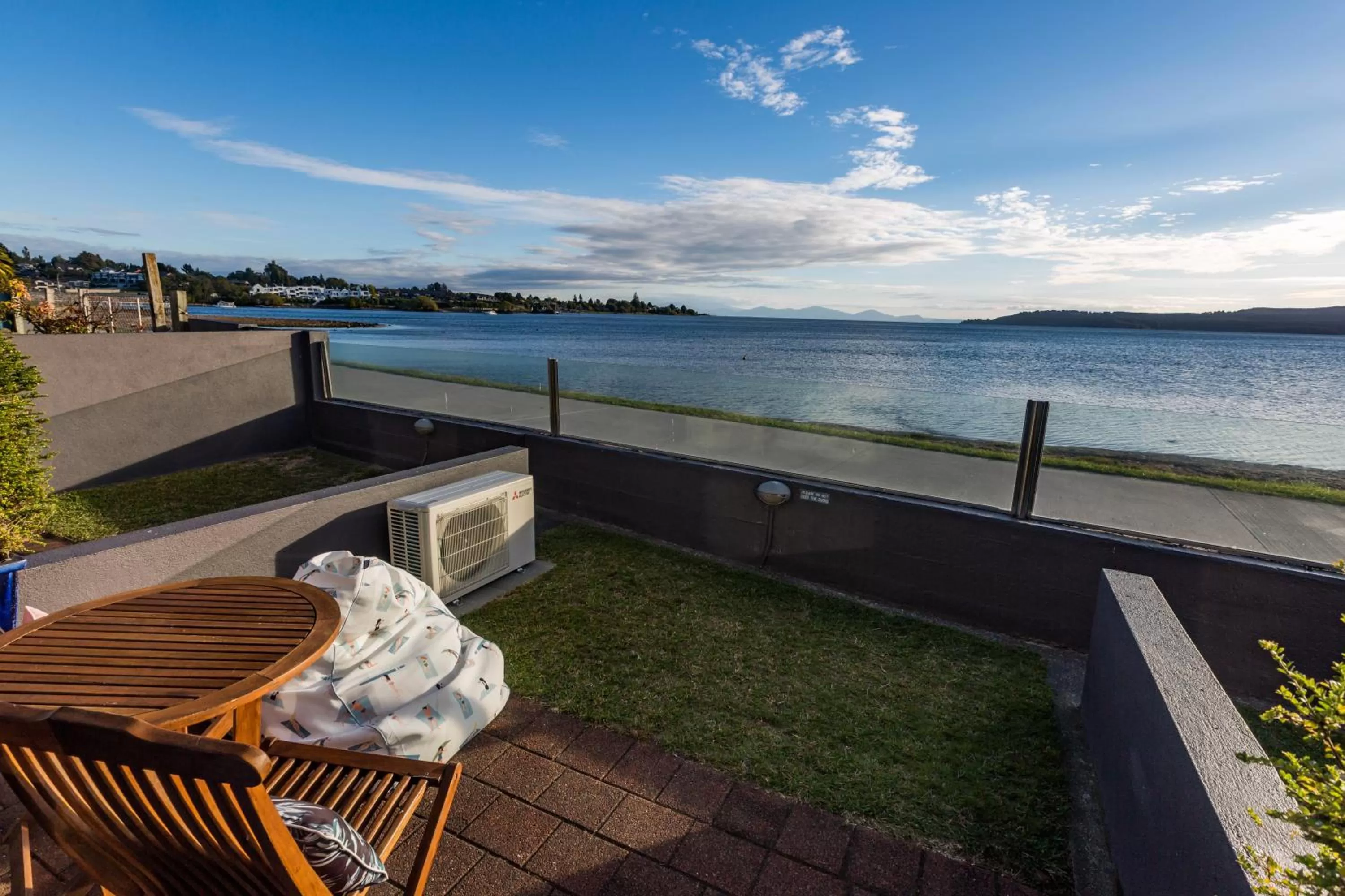 Lake view in Clearwater Motor Lodge