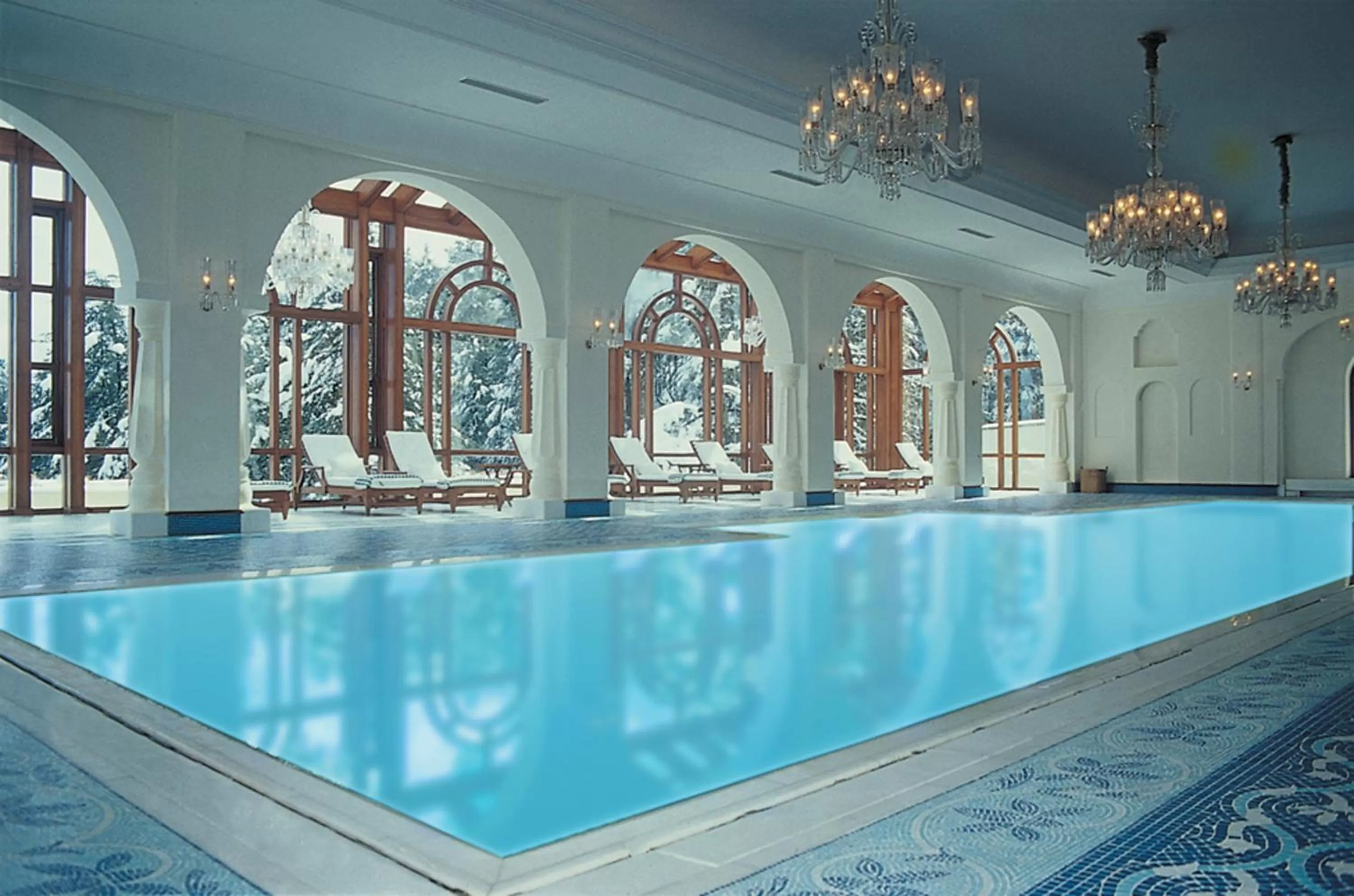 Swimming pool in Wildflower Hall, An Oberoi Resort, Shimla