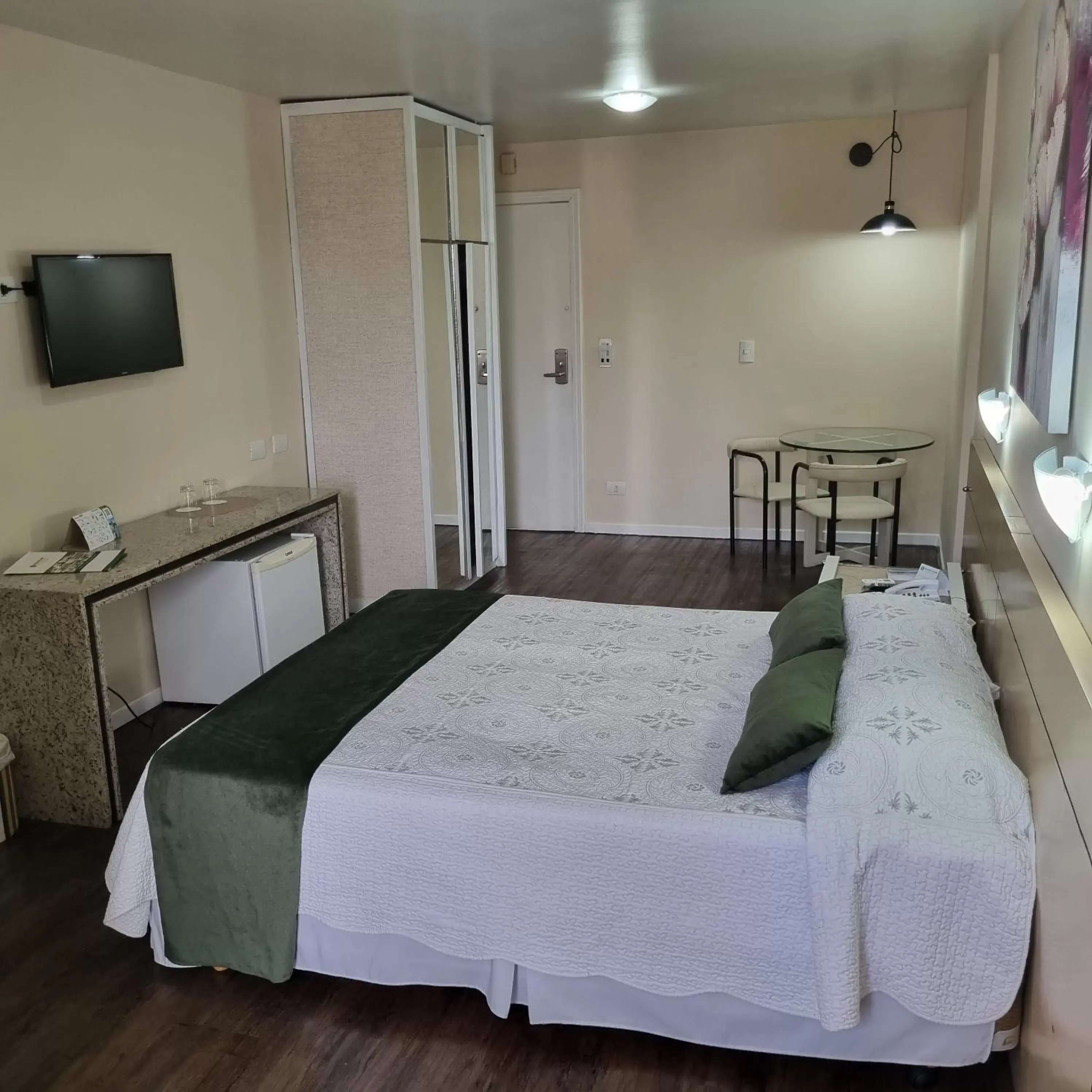 Standard Double Room with Double Bed in Hotel Nacional Inn Curitiba Torres Standard Double Room with Double Bed in Hotel Nacional Inn Curitiba Torres