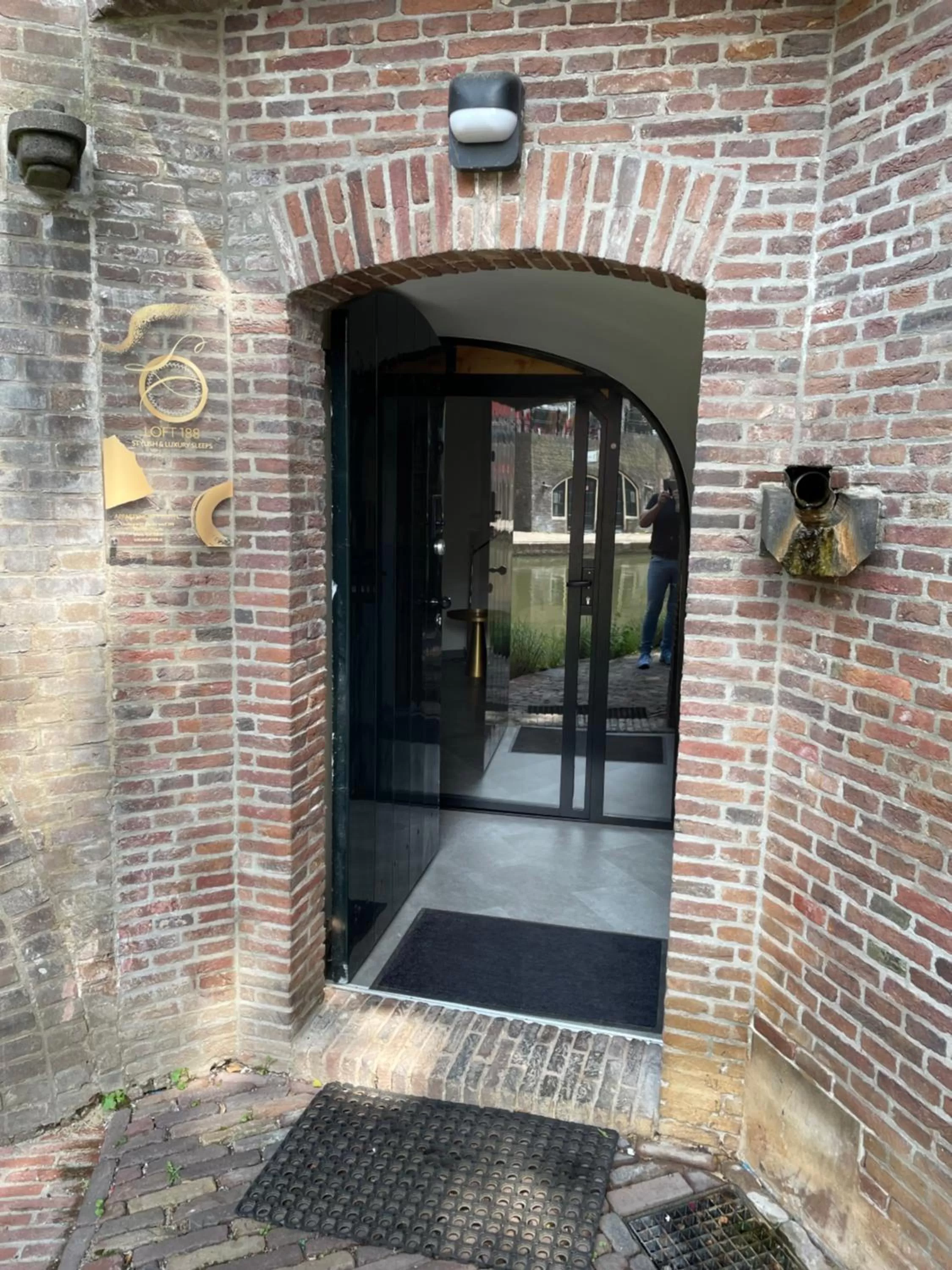 Property building, Facade/Entrance in LOFT 188 Luxury Apartment Hotel