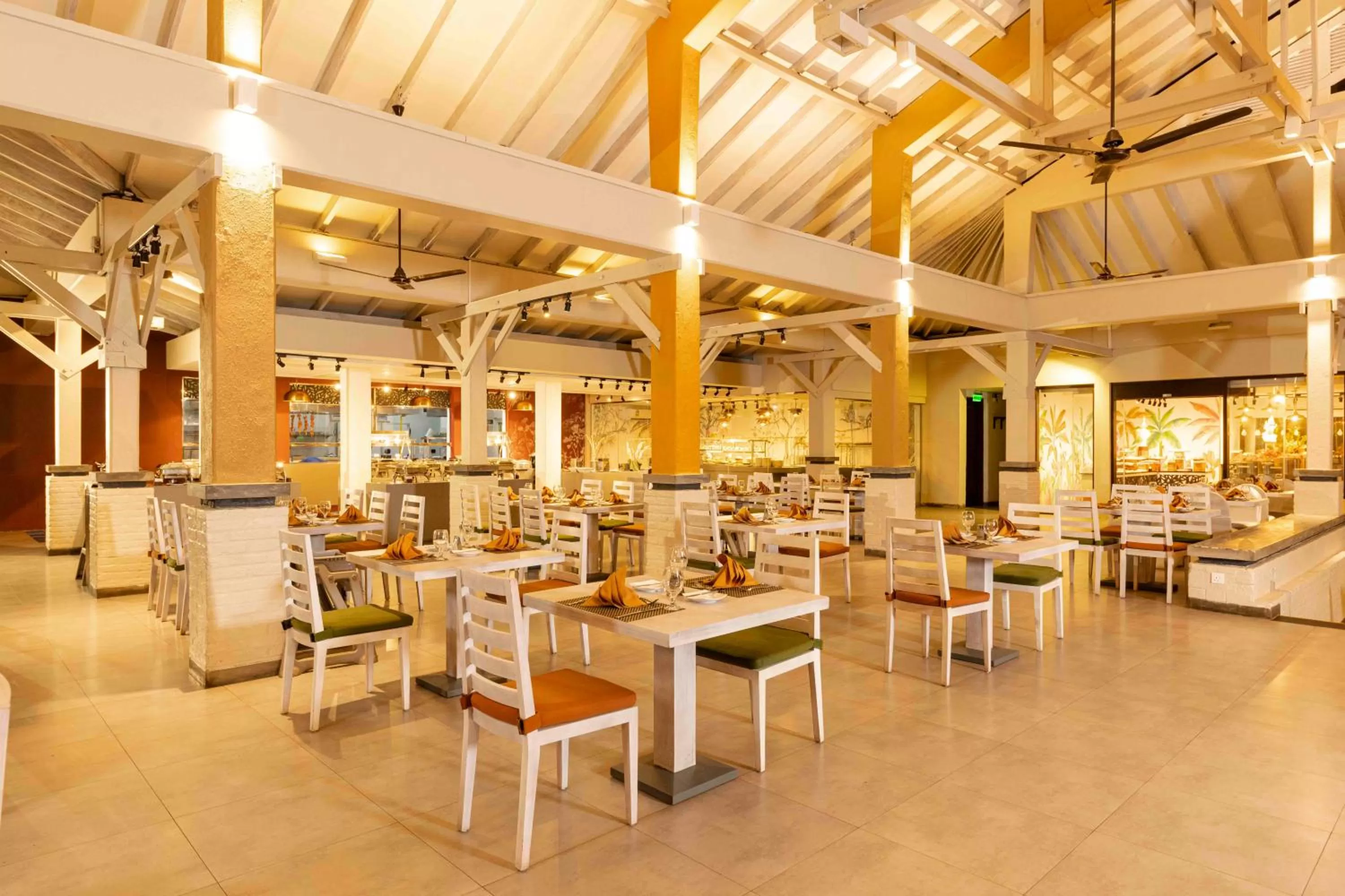 Restaurant/places to eat in Club Hotel Dolphin