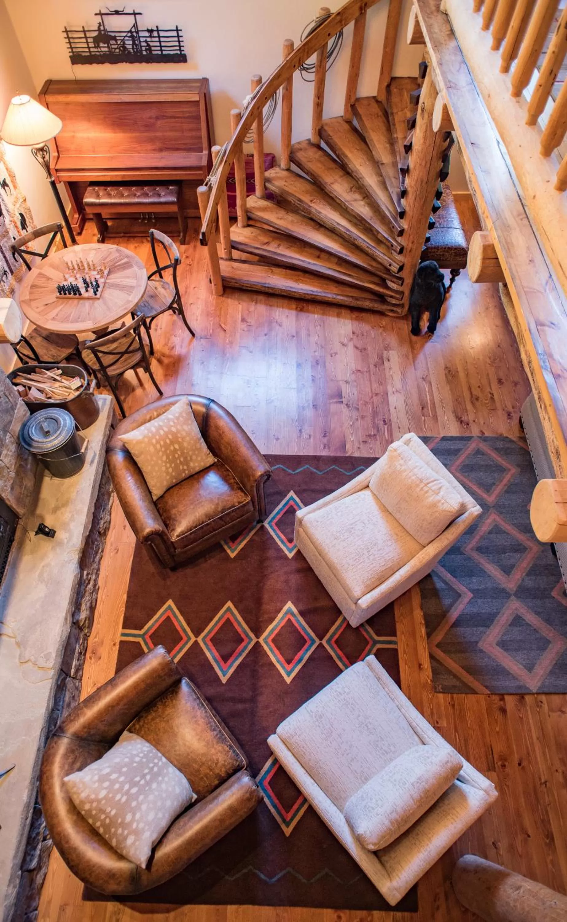 Communal lounge/ TV room in Jackson Hole Hideout