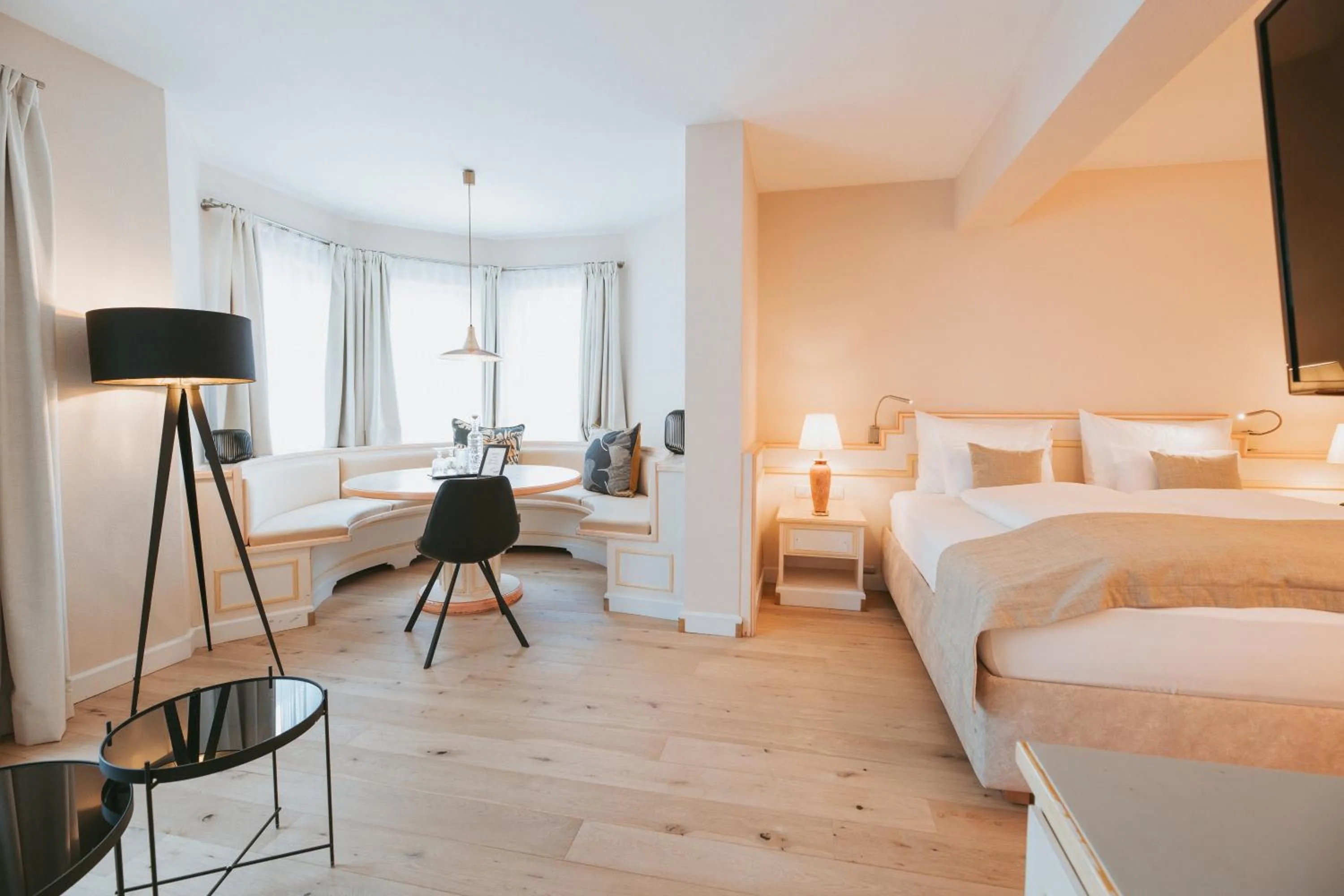 Photo of the whole room, Bed in MANNI das Hotel