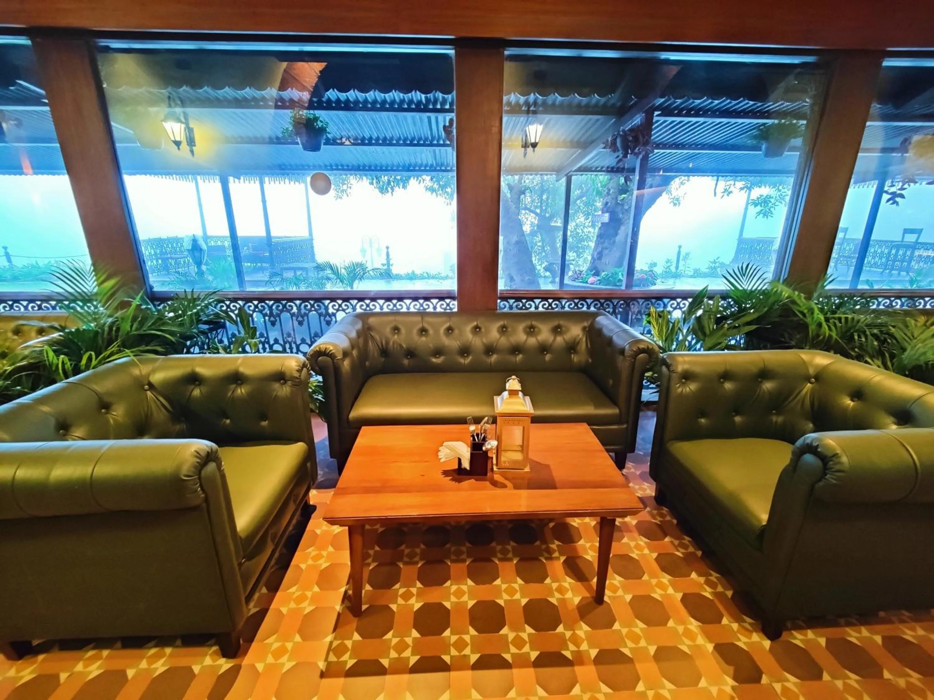 Restaurant/places to eat, Lounge/Bar in Regenta MPG Club Mahabaleshwar