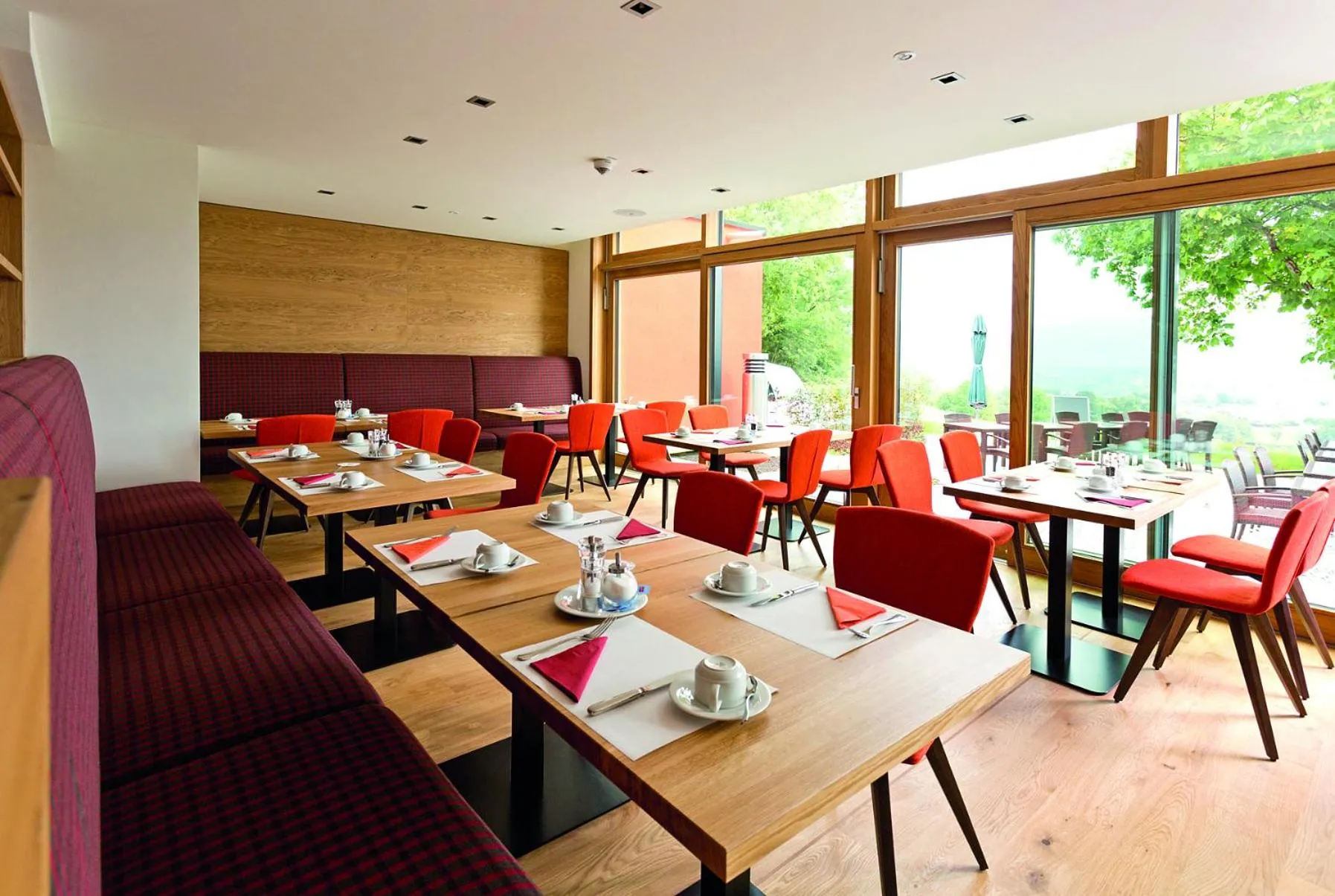 Restaurant/places to eat in Achalm Hotel