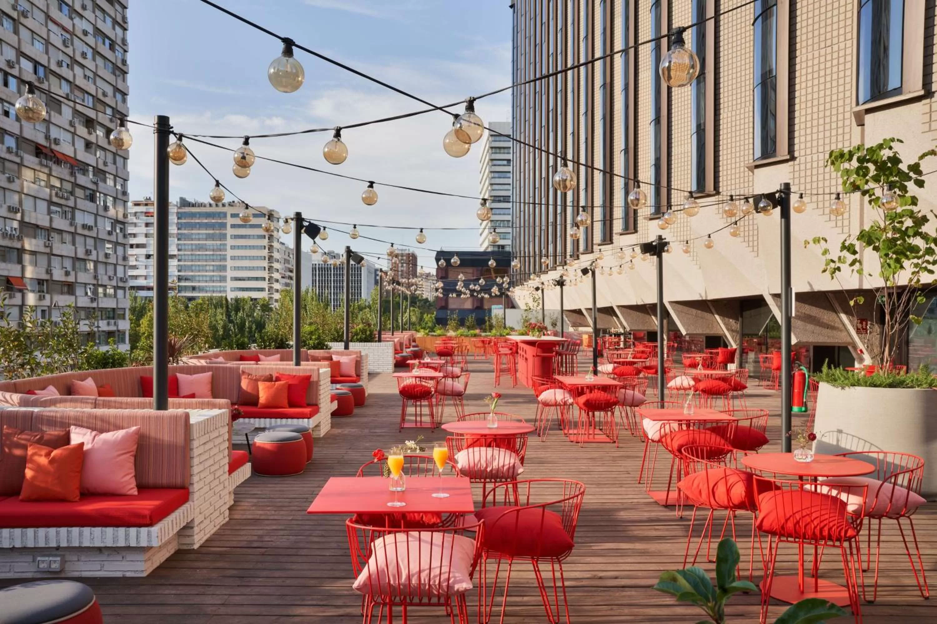 Restaurant/places to eat in Canopy by Hilton Madrid Castellana