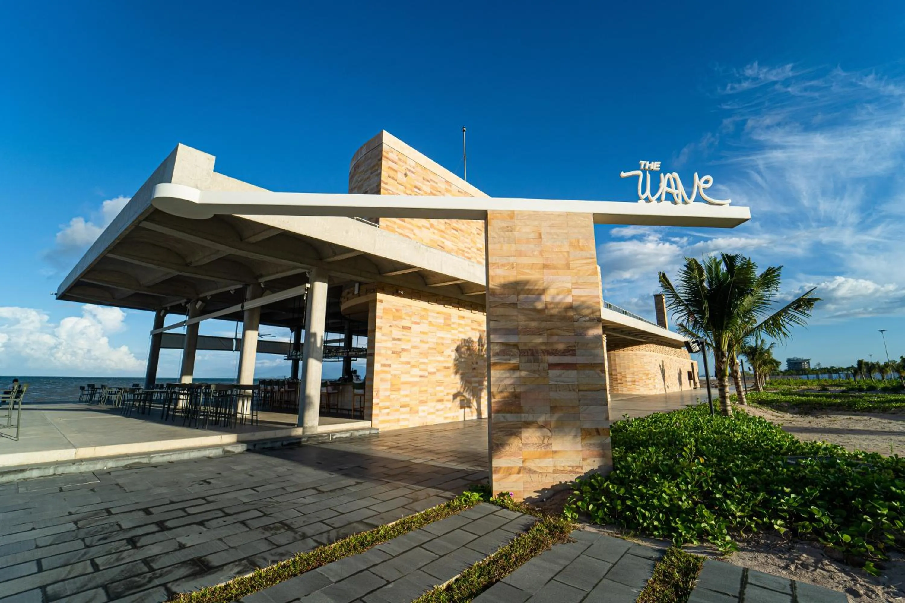 Restaurant/places to eat in Knai Bang Chatt Resort