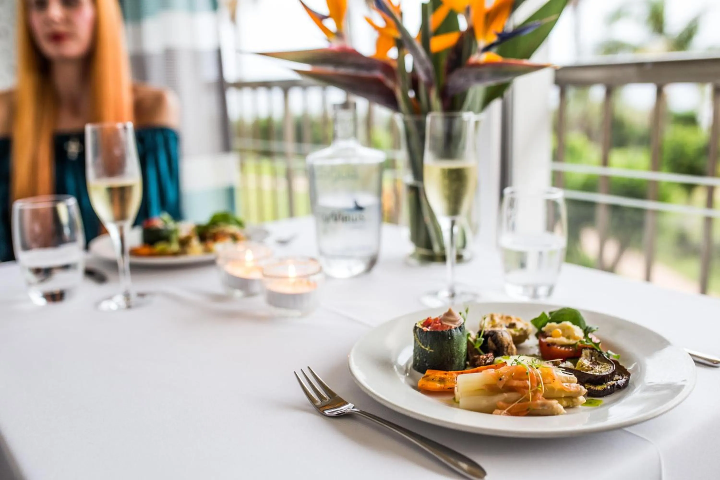 Restaurant/places to eat in The Views Oasis