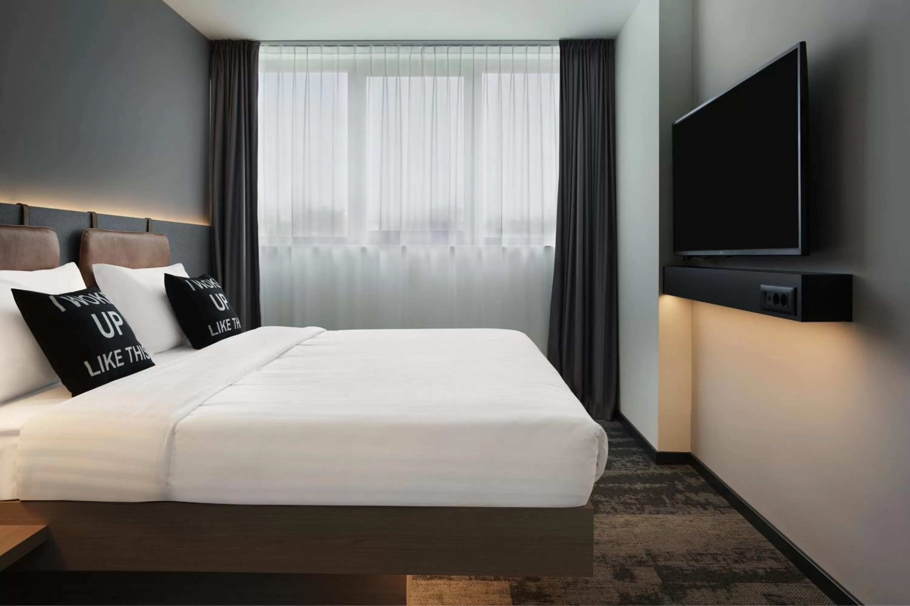 Photo of the whole room, Bed in Moxy Belgrade