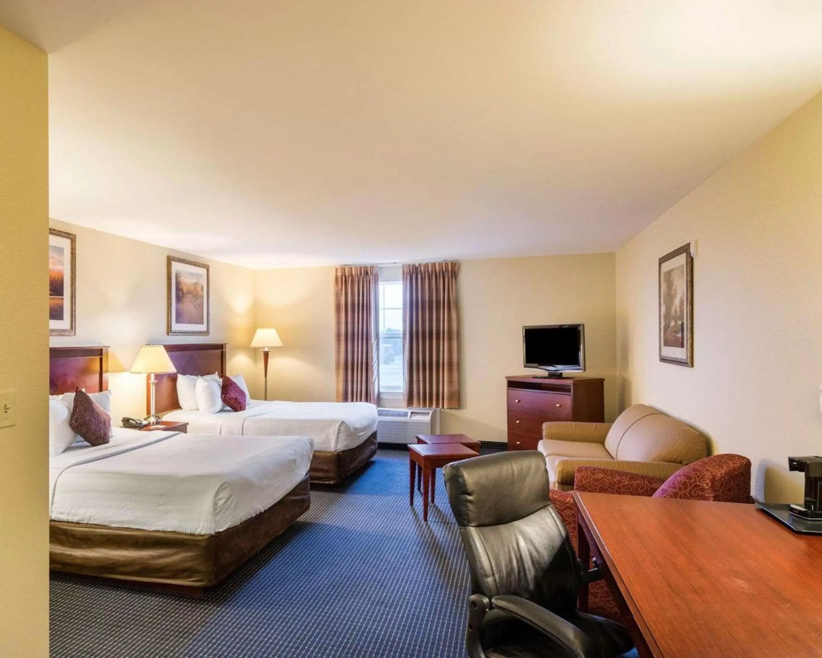 Queen Suite with Two Queen Beds - Non-Smoking in Mainstay Suites Dover Queen Suite with Two Queen Beds - Non-Smoking in Mainstay Suites Dover