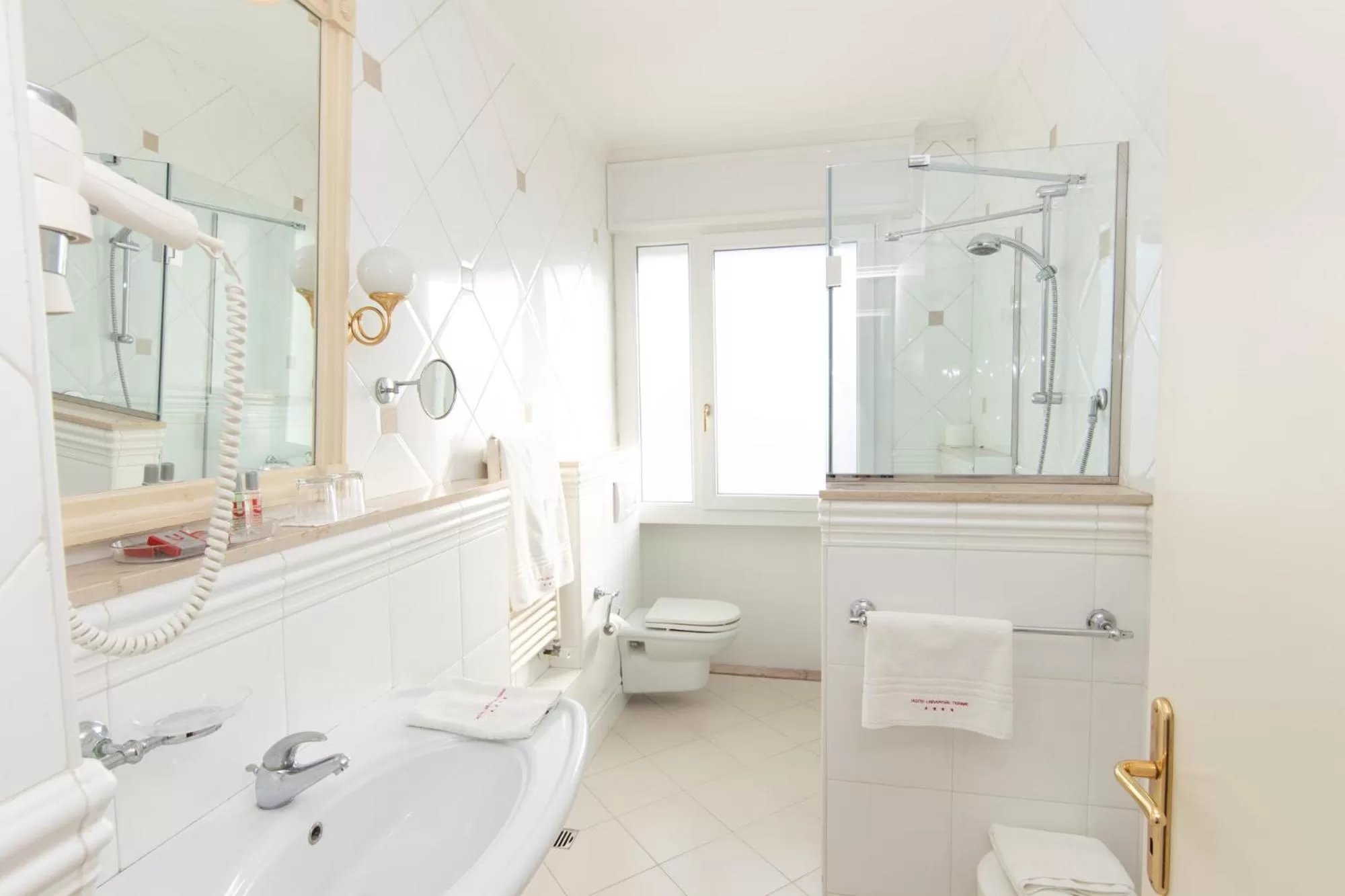 Bathroom in Hotel Universal Terme