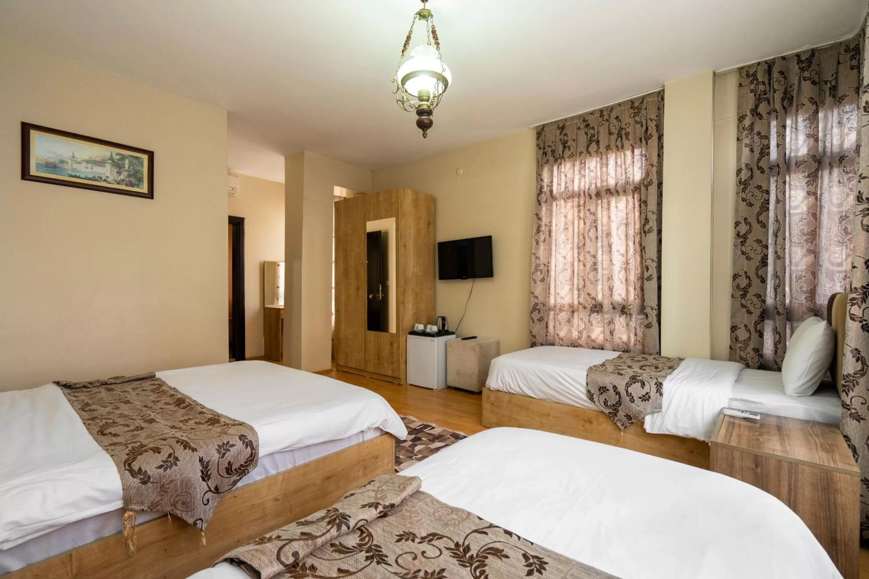 Bed in Gedikpasa Family