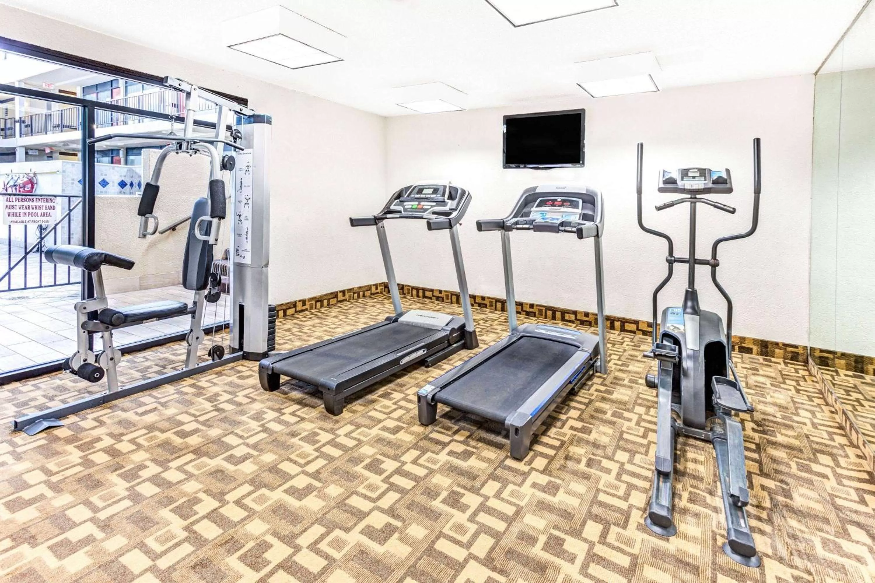 Fitness centre/facilities in Wyndham Garden Detroit Metro Airport