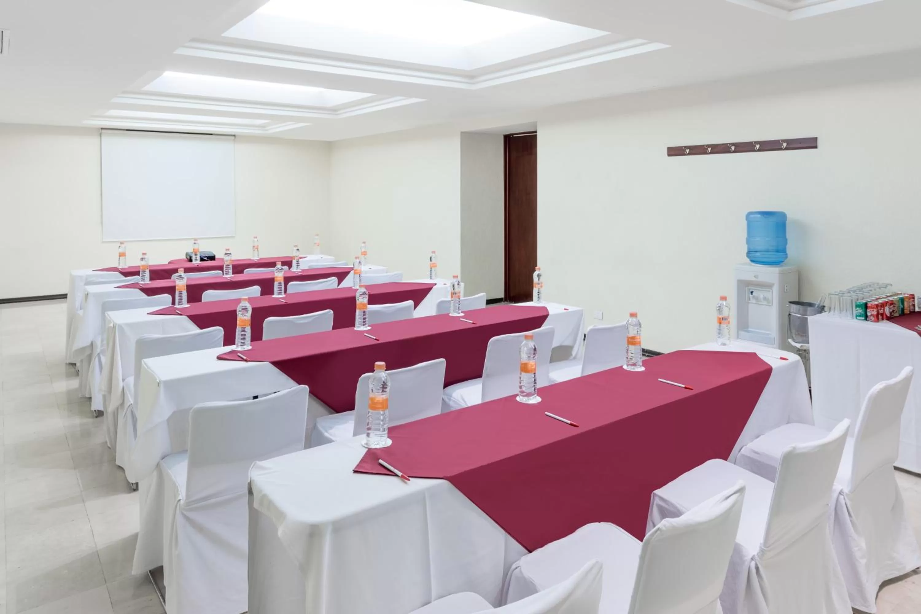 Meeting/conference room in Ramada Hola Culiacan