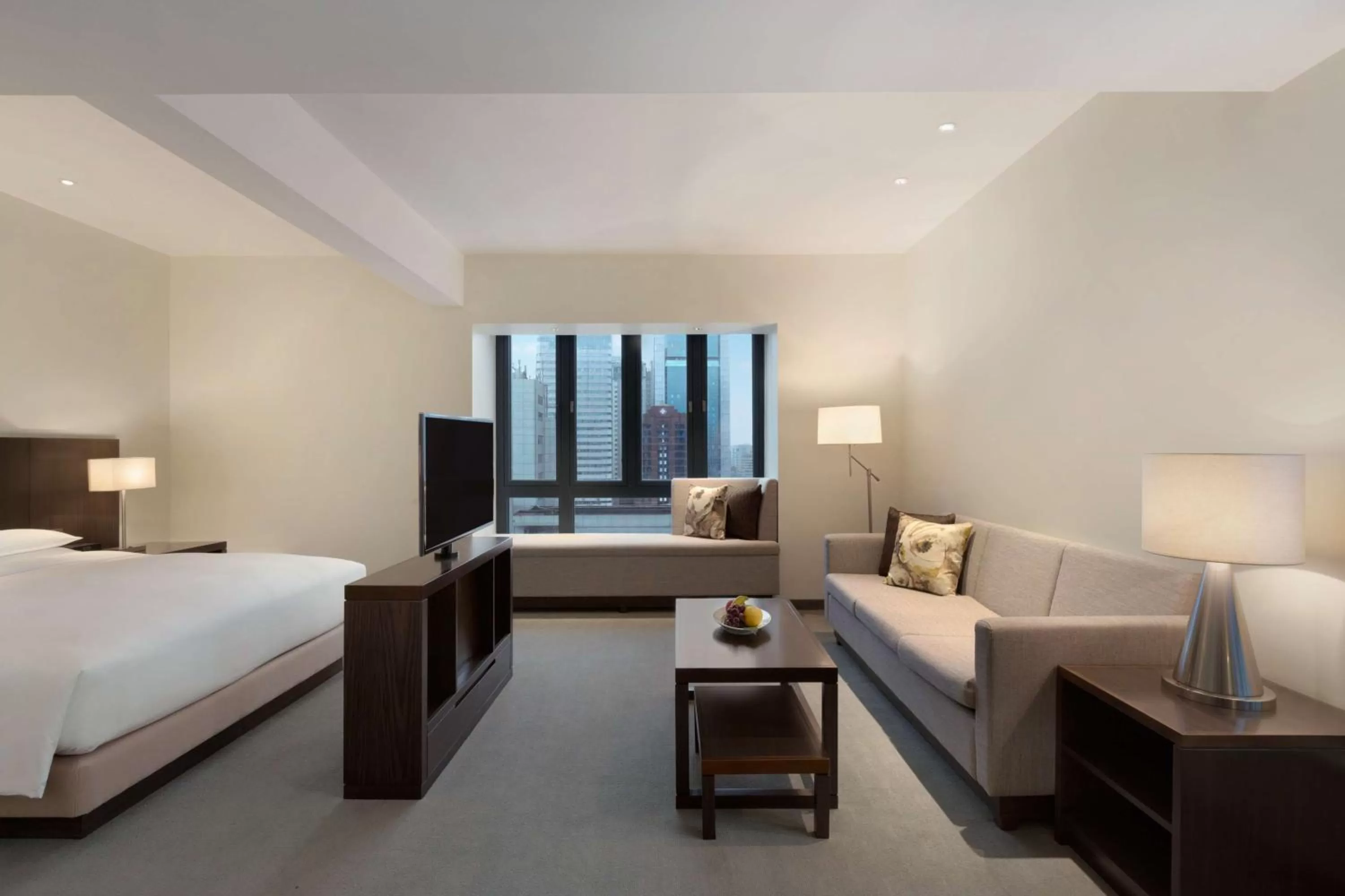 Photo of the whole room, Bed in Hyatt Place Shenzhen Dongmen