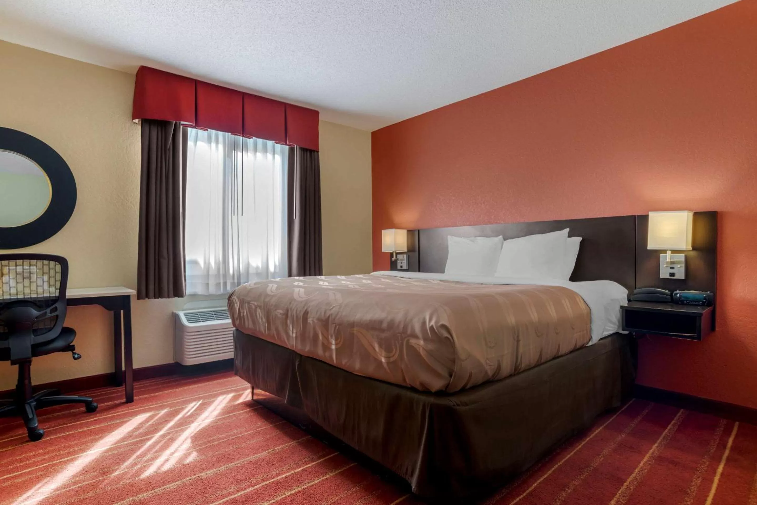 Bedroom, Bed in Quality Inn Phenix City Columbus