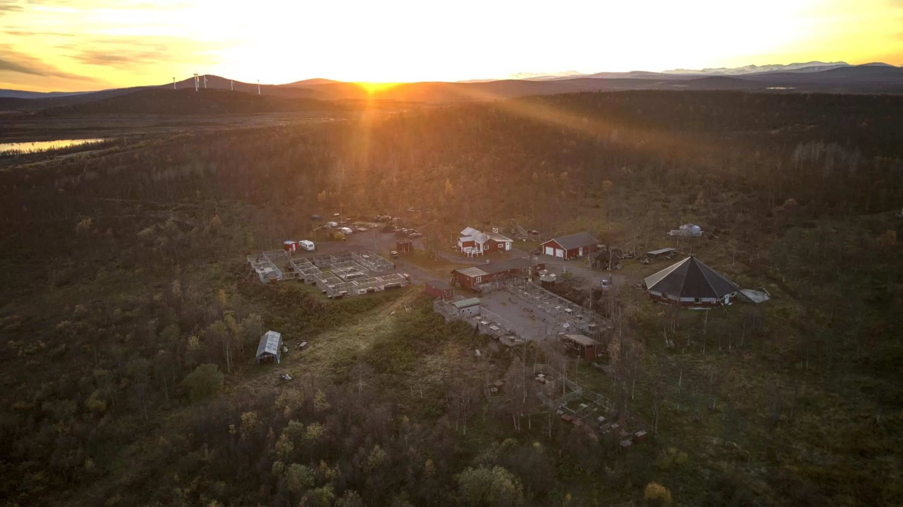 Property building in Husky Lodge Hostel