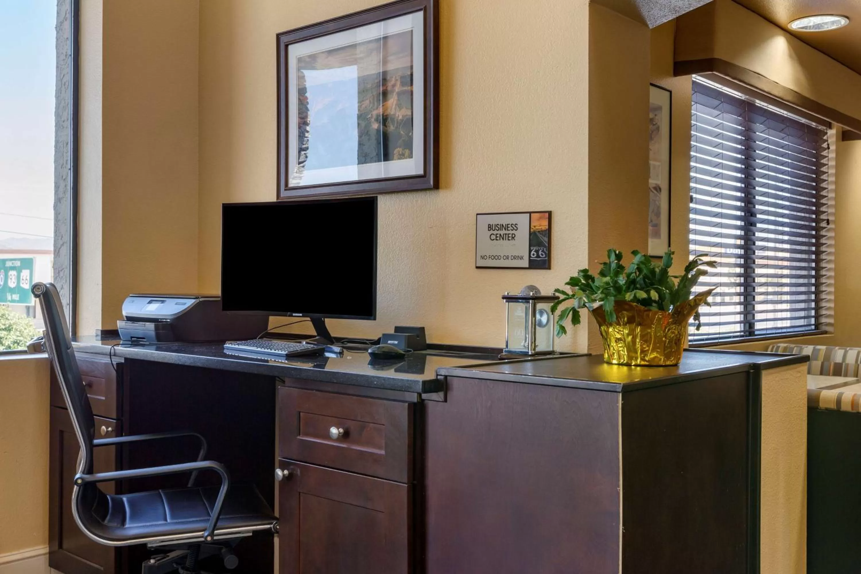Business facilities in Best Western Plus King's Inn and Suites