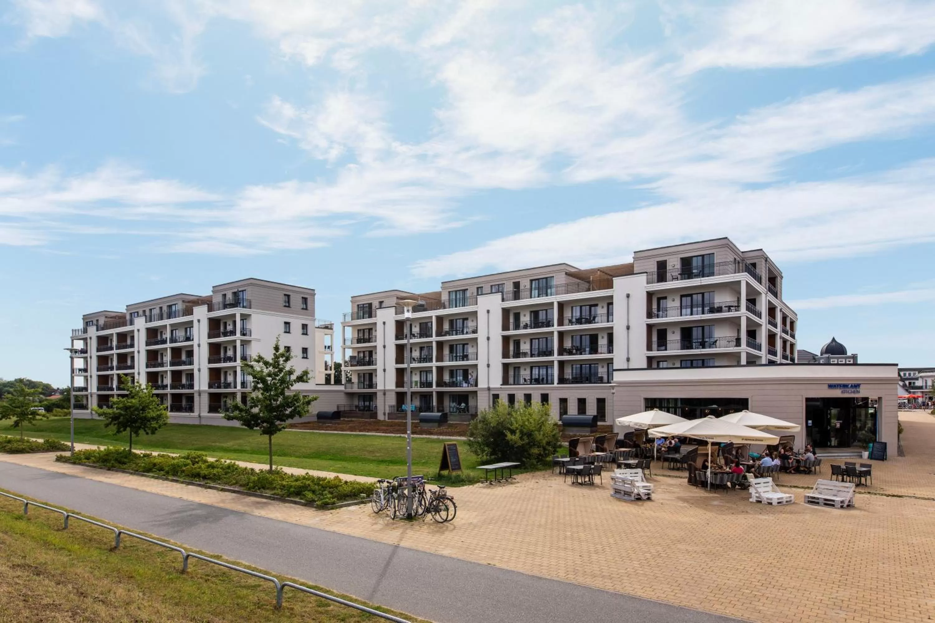 Property building in Aparthotel Waterkant Suites - Fewos am Meer mit SPA