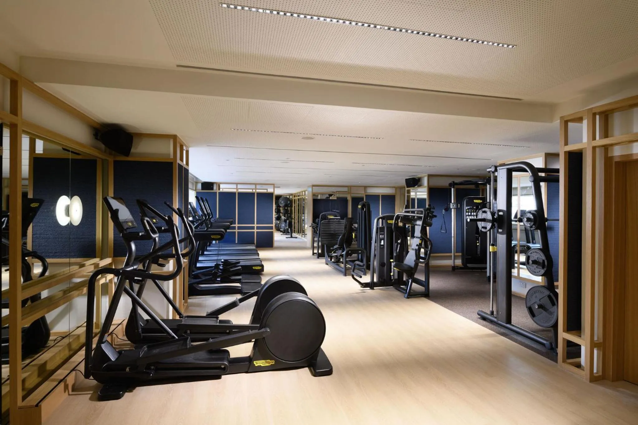 Fitness centre/facilities in Conrad Singapore Orchard