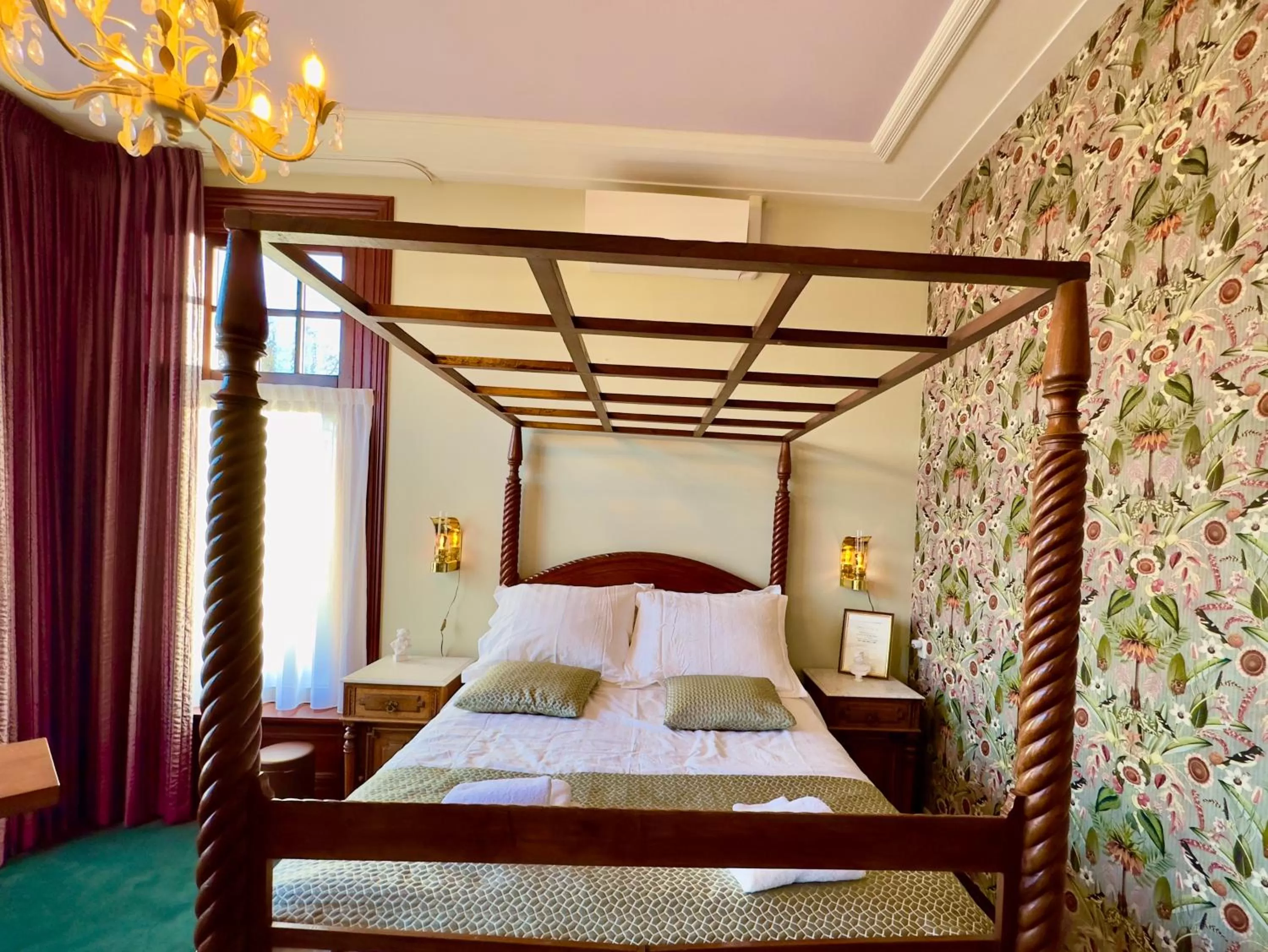 Bed in Villa Steenwyck Giethoorn