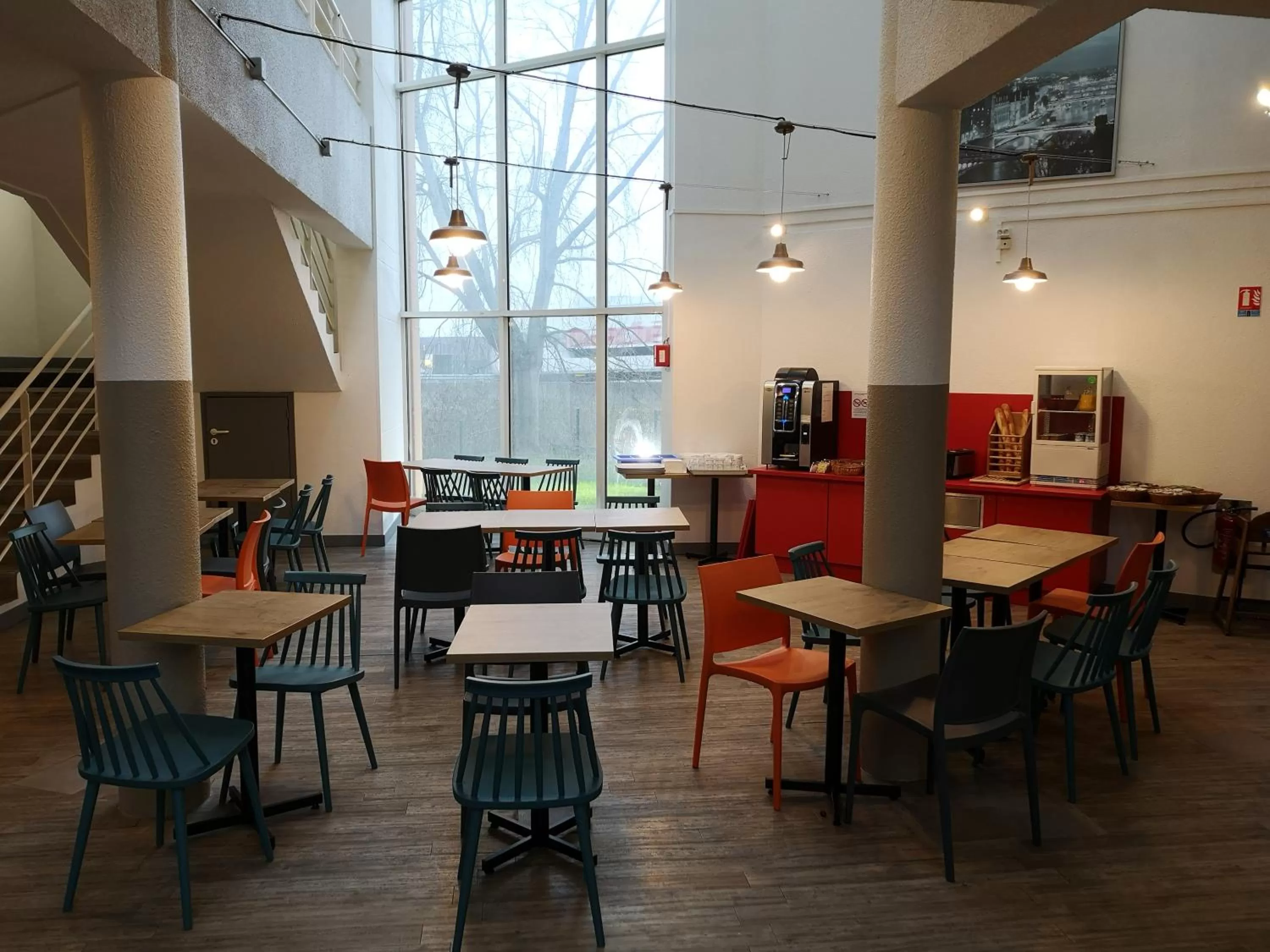 Lounge or bar in hotelF1 Nemours