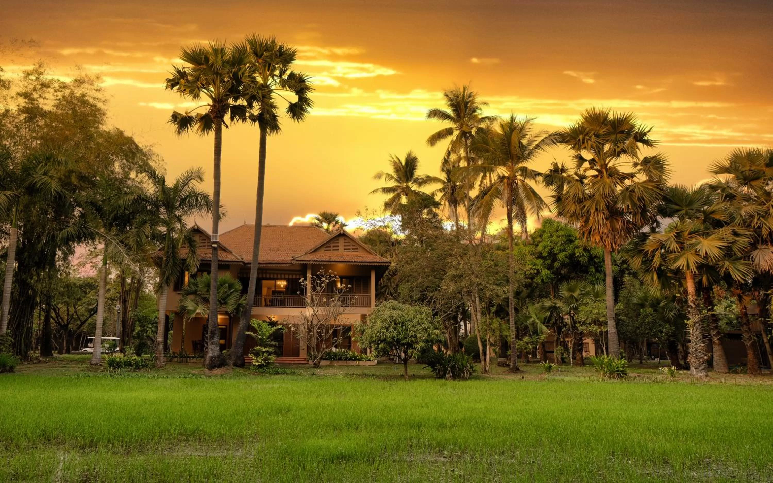 Property building in Mane Family Vacation