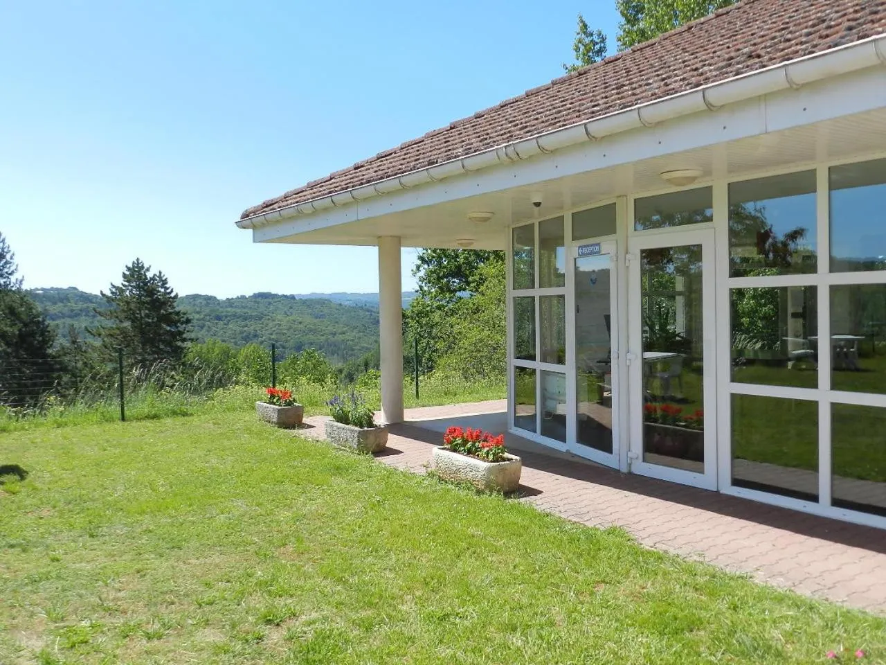 Facade/entrance in The Originals Access, Hôtel Tulle