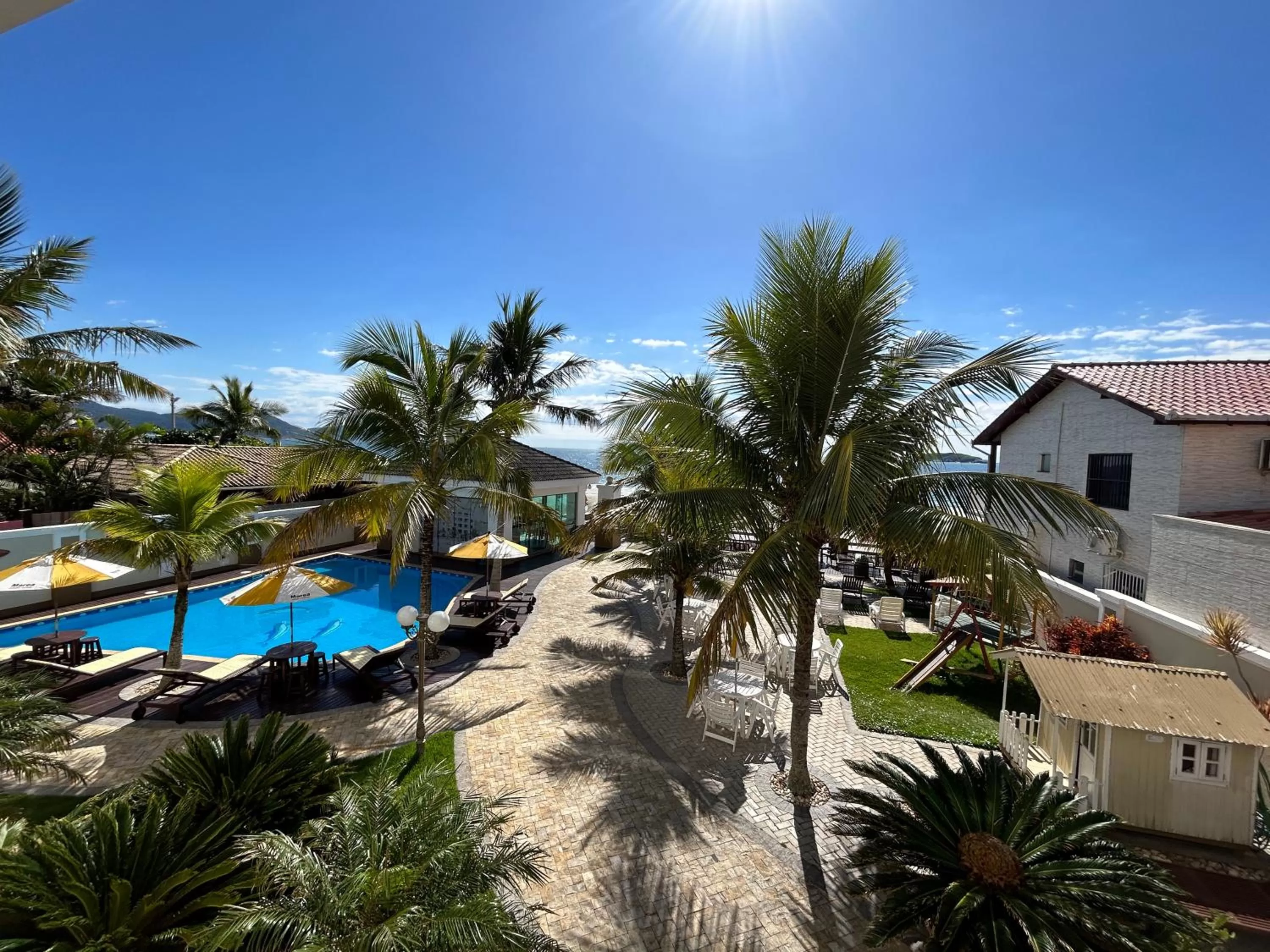 Swimming pool, Pool View in Golfinhos Apart Hotel