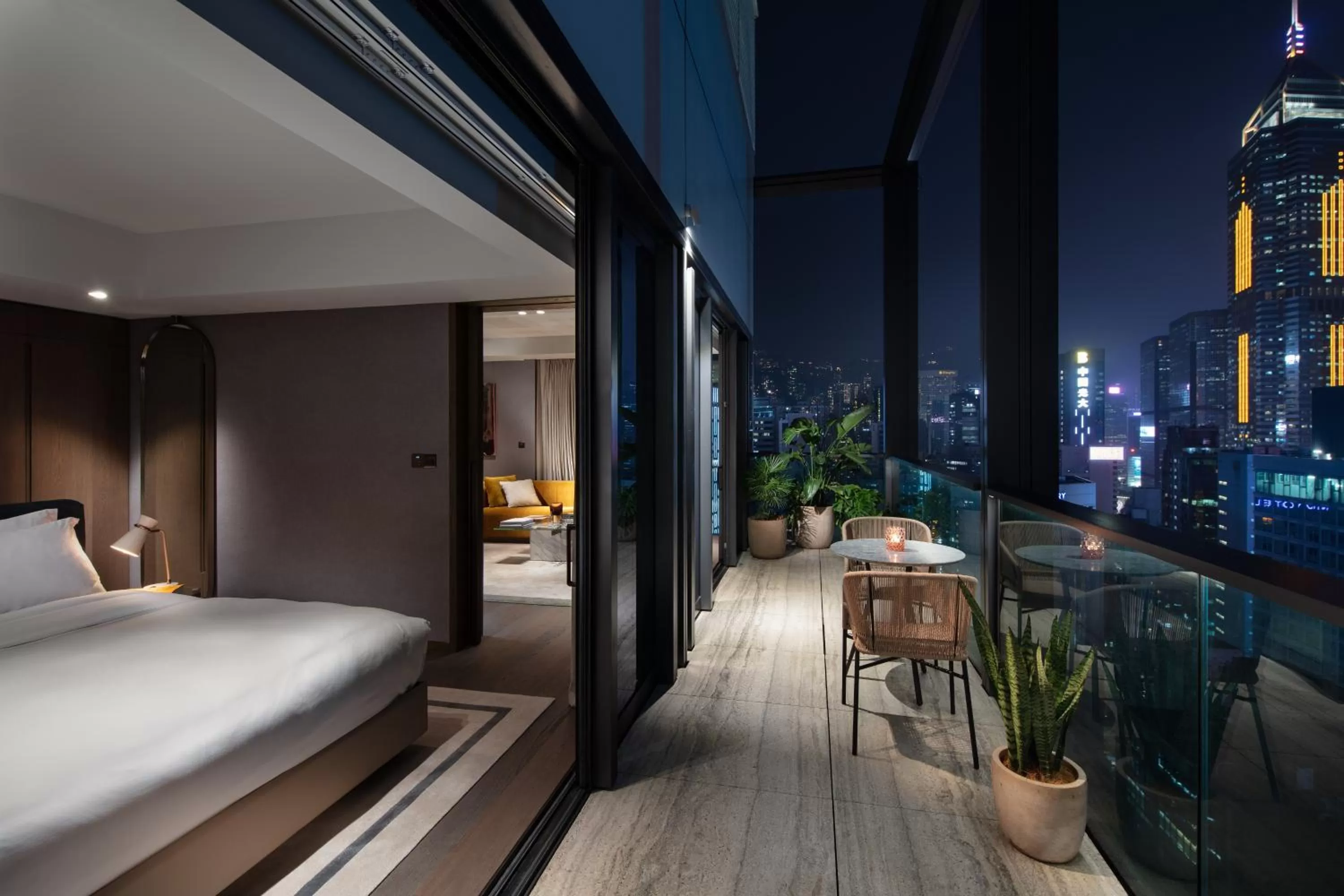 View (from property/room), Bed in The Hari Hong Kong
