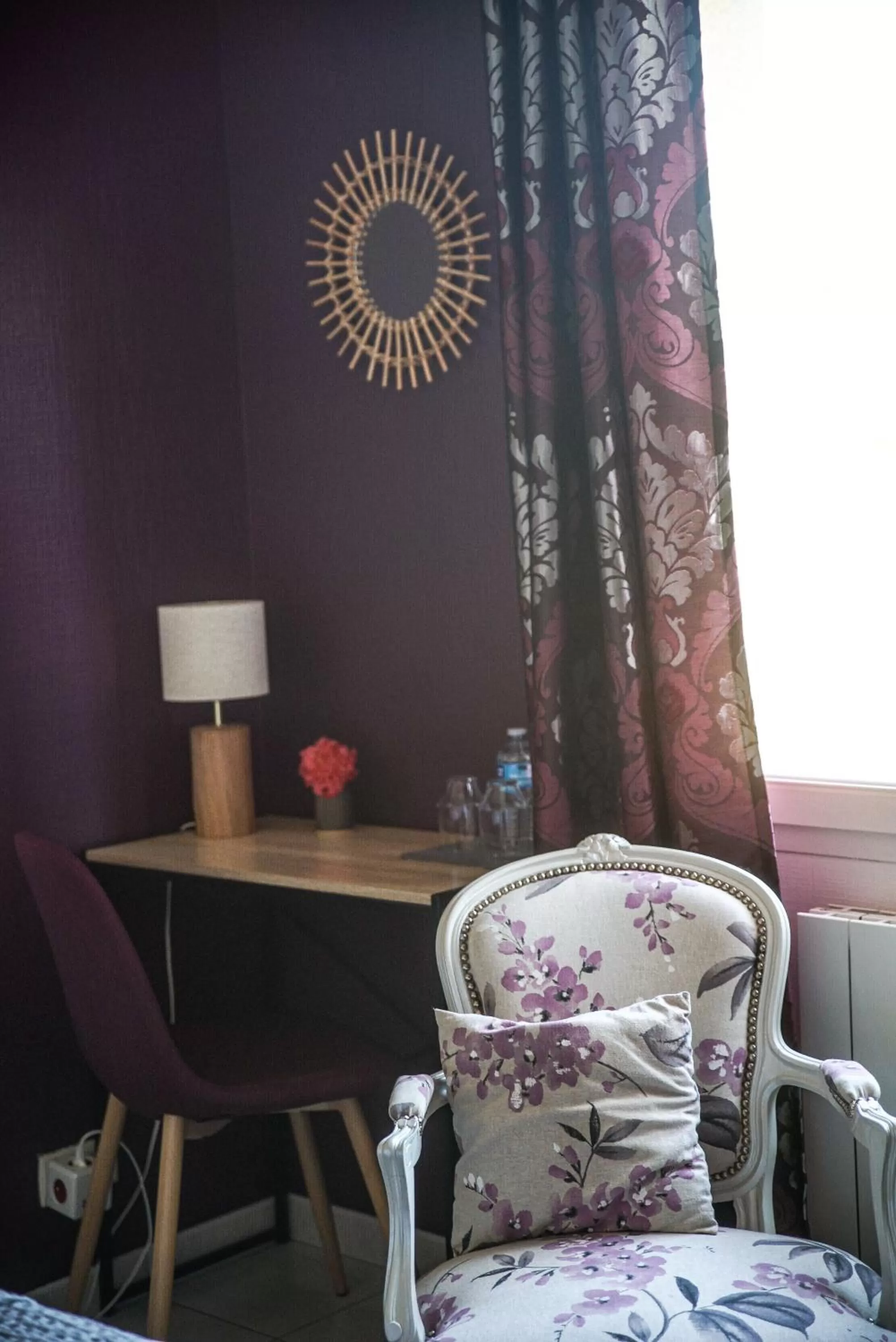 Seating area in La Girouardière