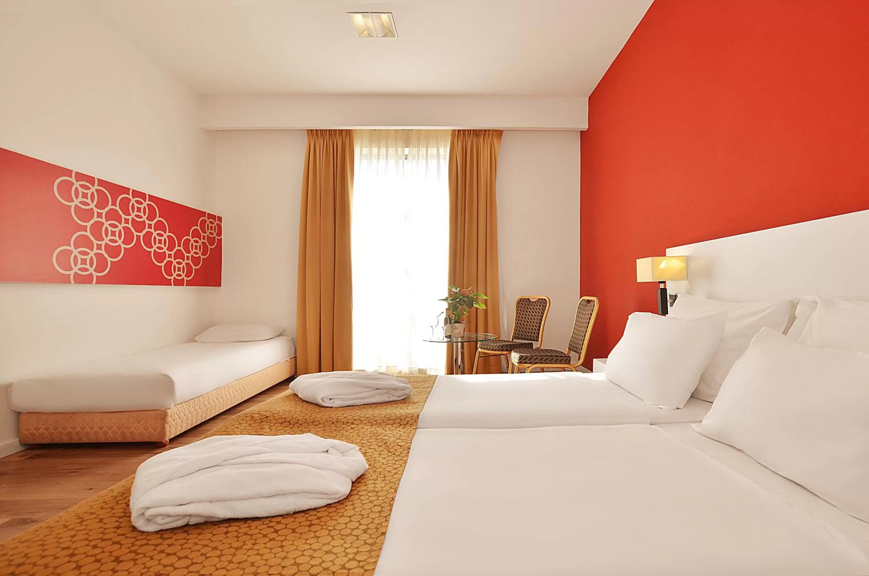 Living room, Bed in Ruth Daniel Residence