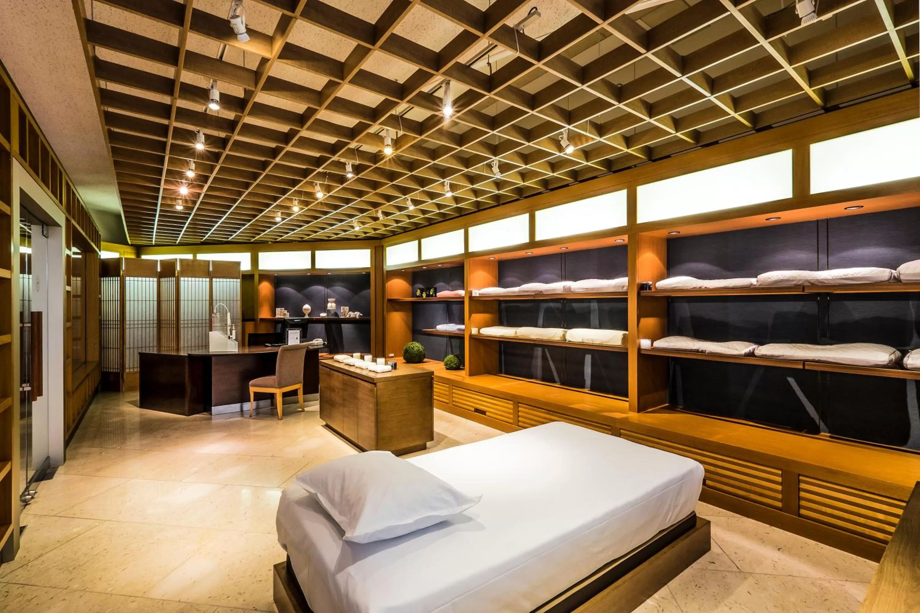 Area and facilities, Bed in Phoenix Seagaia Ocean Tower