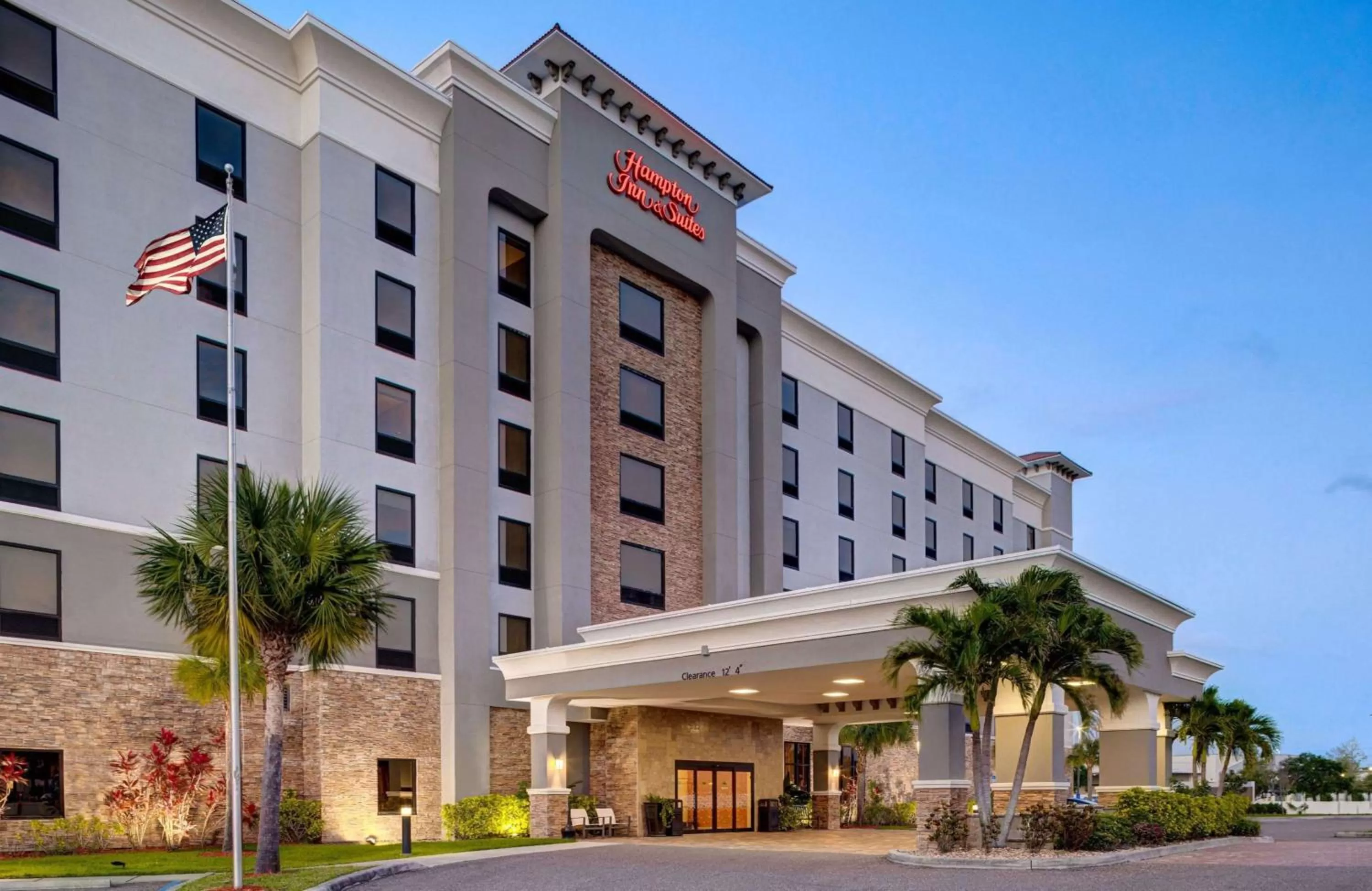 Property building in Hampton Inn & Suites Tampa Northwest/Oldsmar
