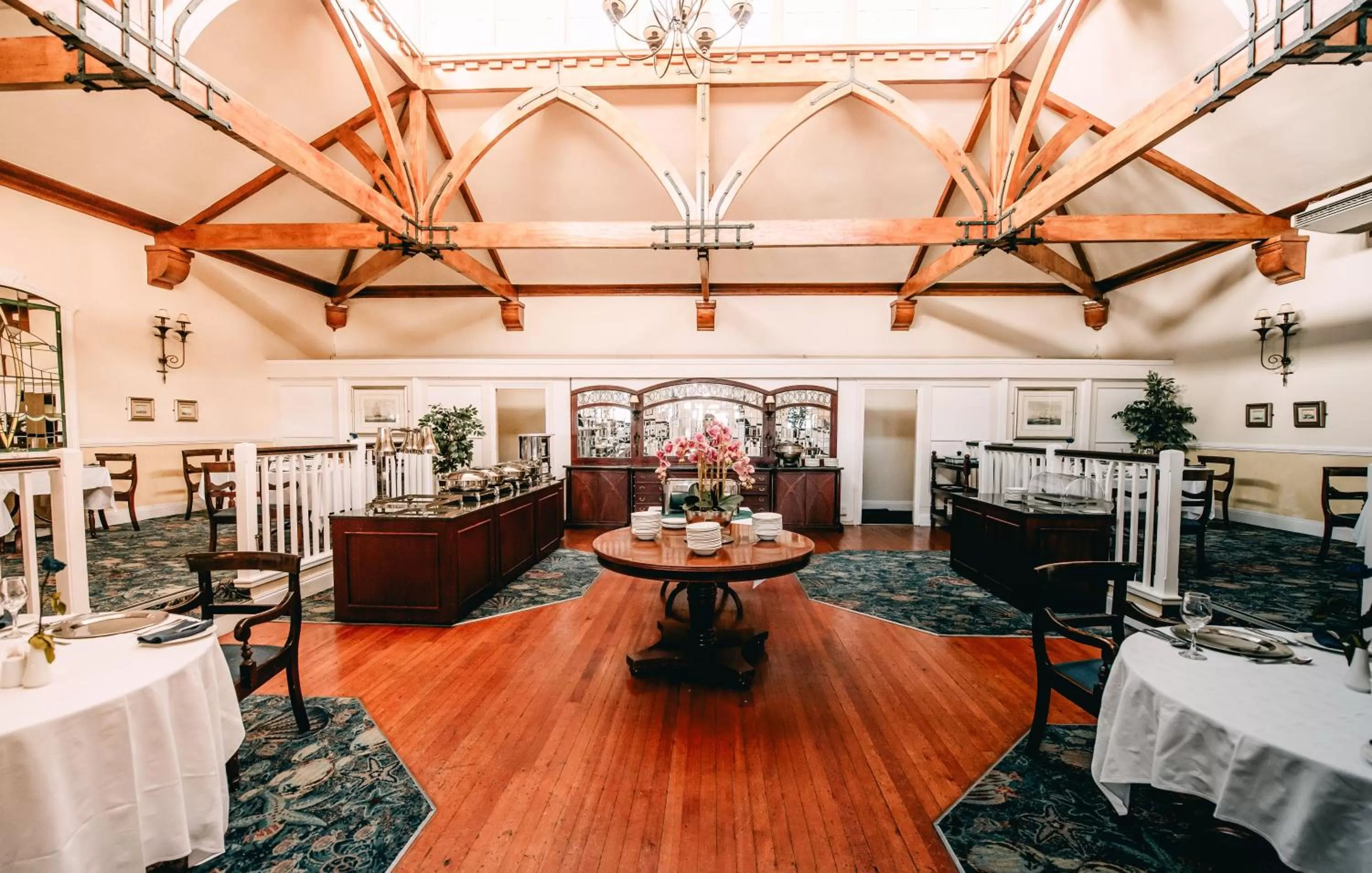 Restaurant/places to eat in The Beach Hotel