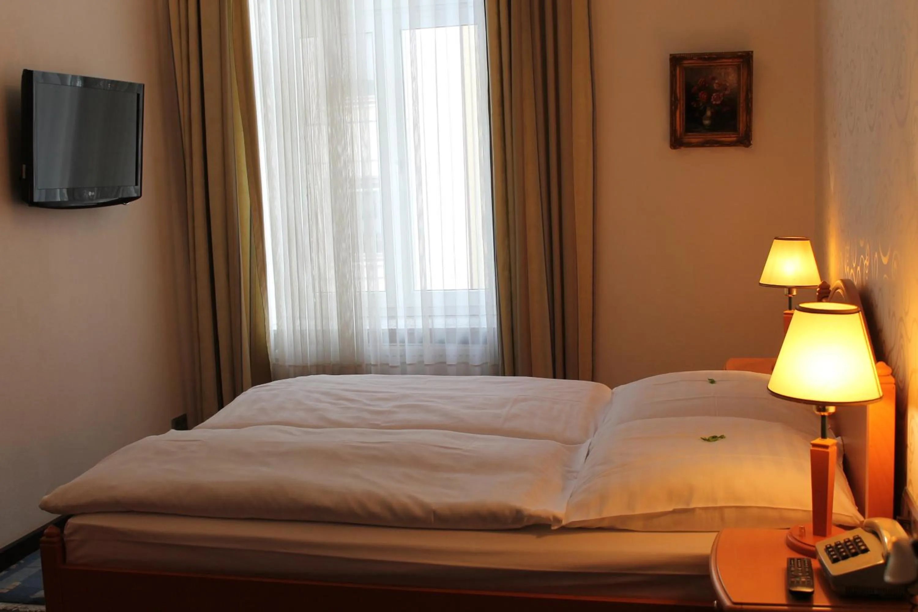 Bed in Hotel Weidenhof