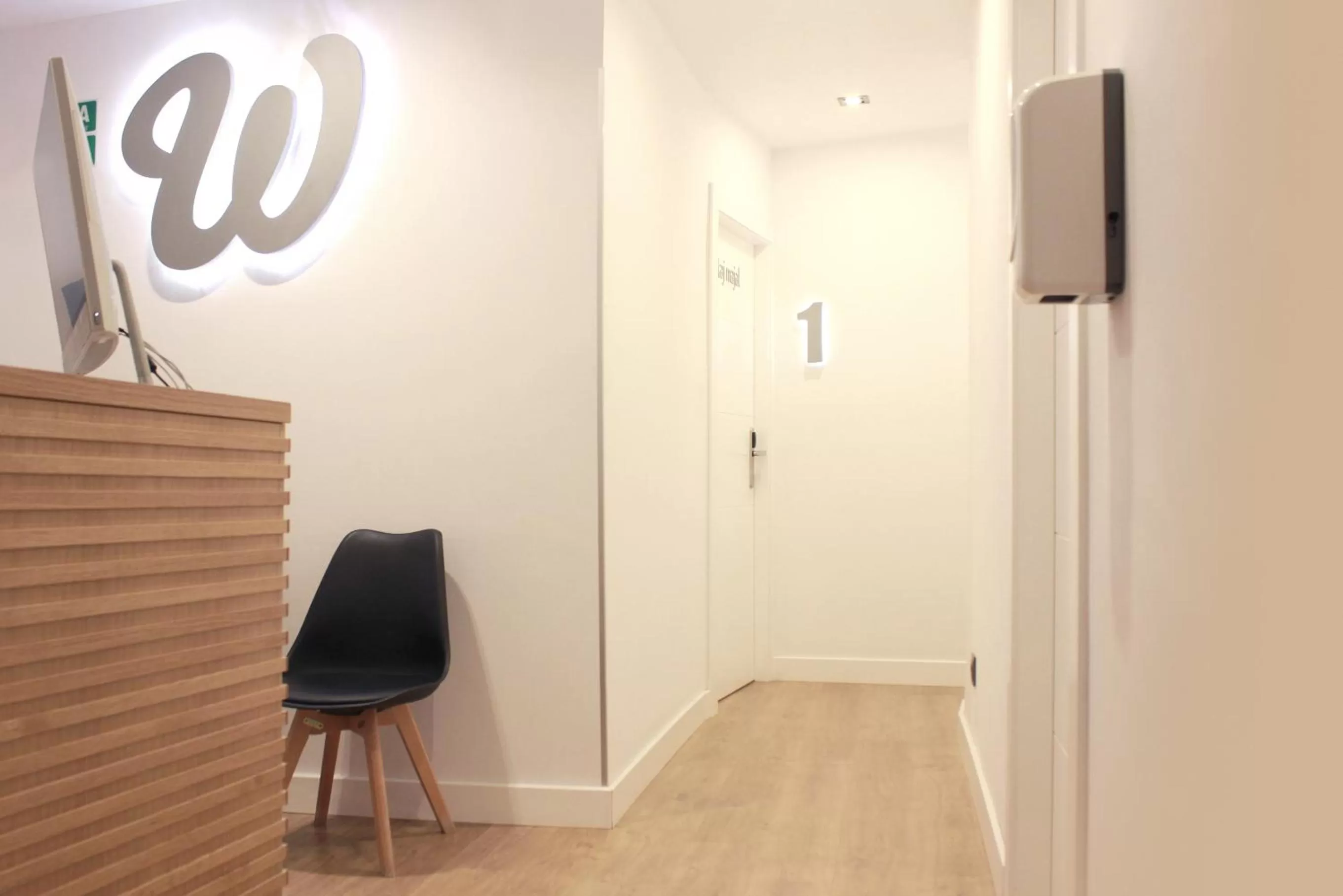 Property building in Woohoo Rooms Hortaleza