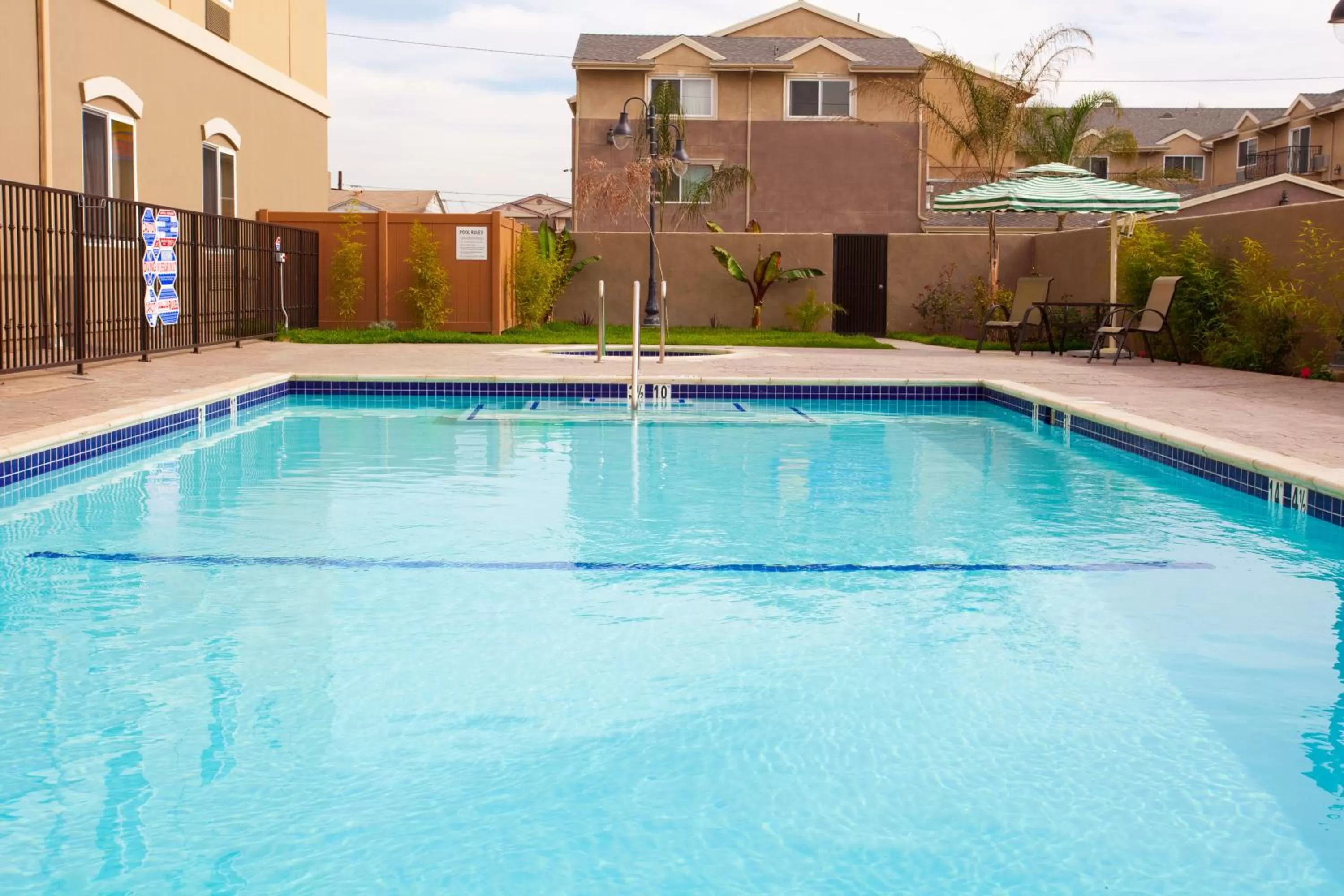 Swimming pool in Holiday Inn Express Hotel & Suites Los Angeles Airport Hawthorne by IHG