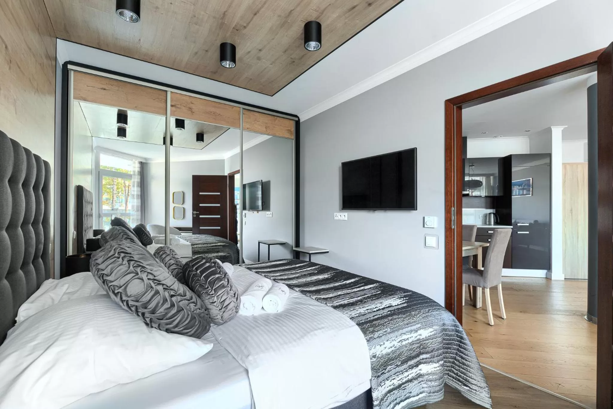 Communal lounge/ TV room in Dune Resort Mielno - A