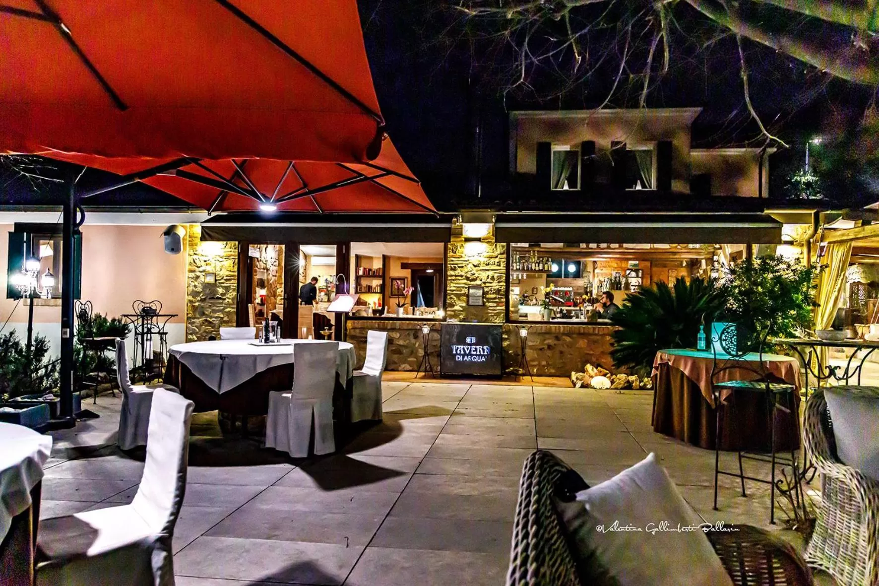 Restaurant/Places to Eat in Tavern di Arqua'