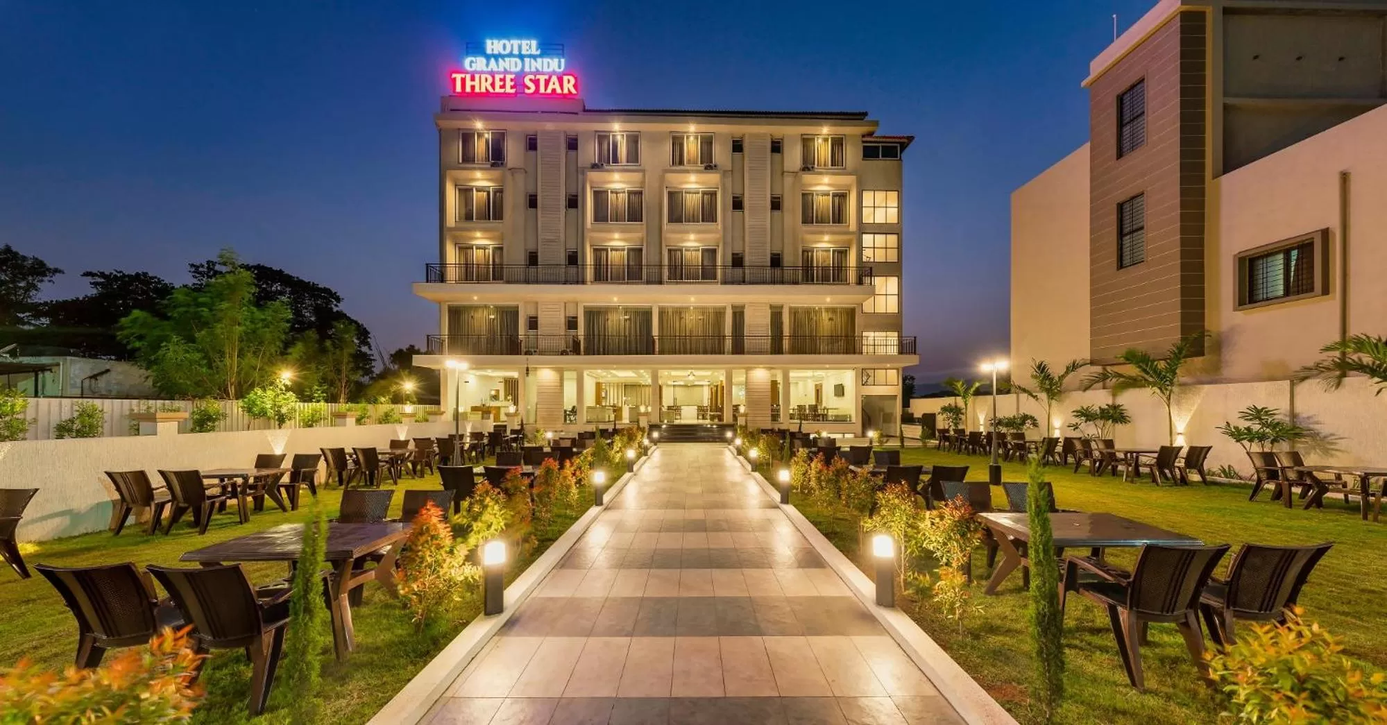 Property building in Hotel Grand Indu, 3 Star Kolhapur