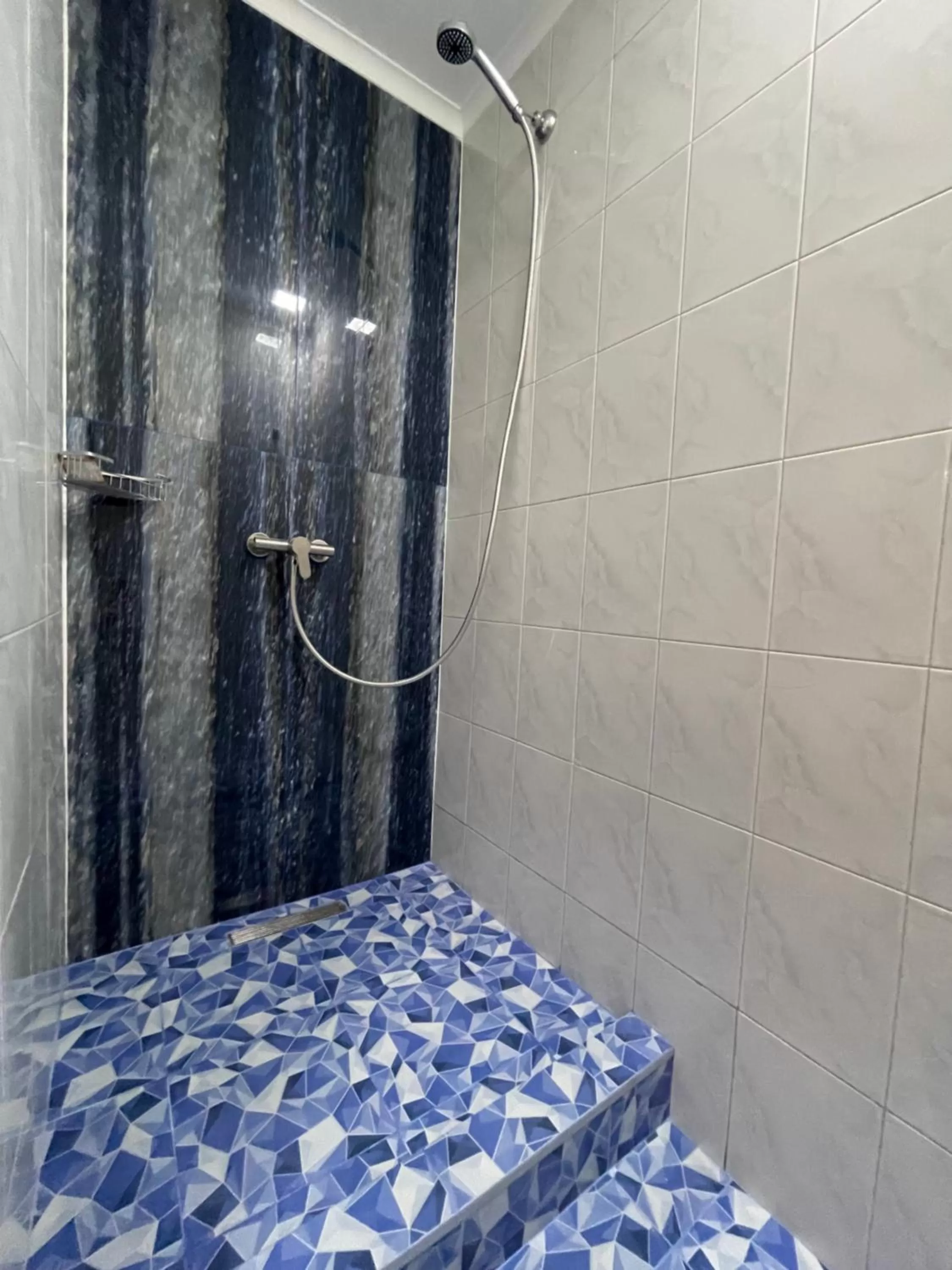 Bathroom in NO PROBLEM