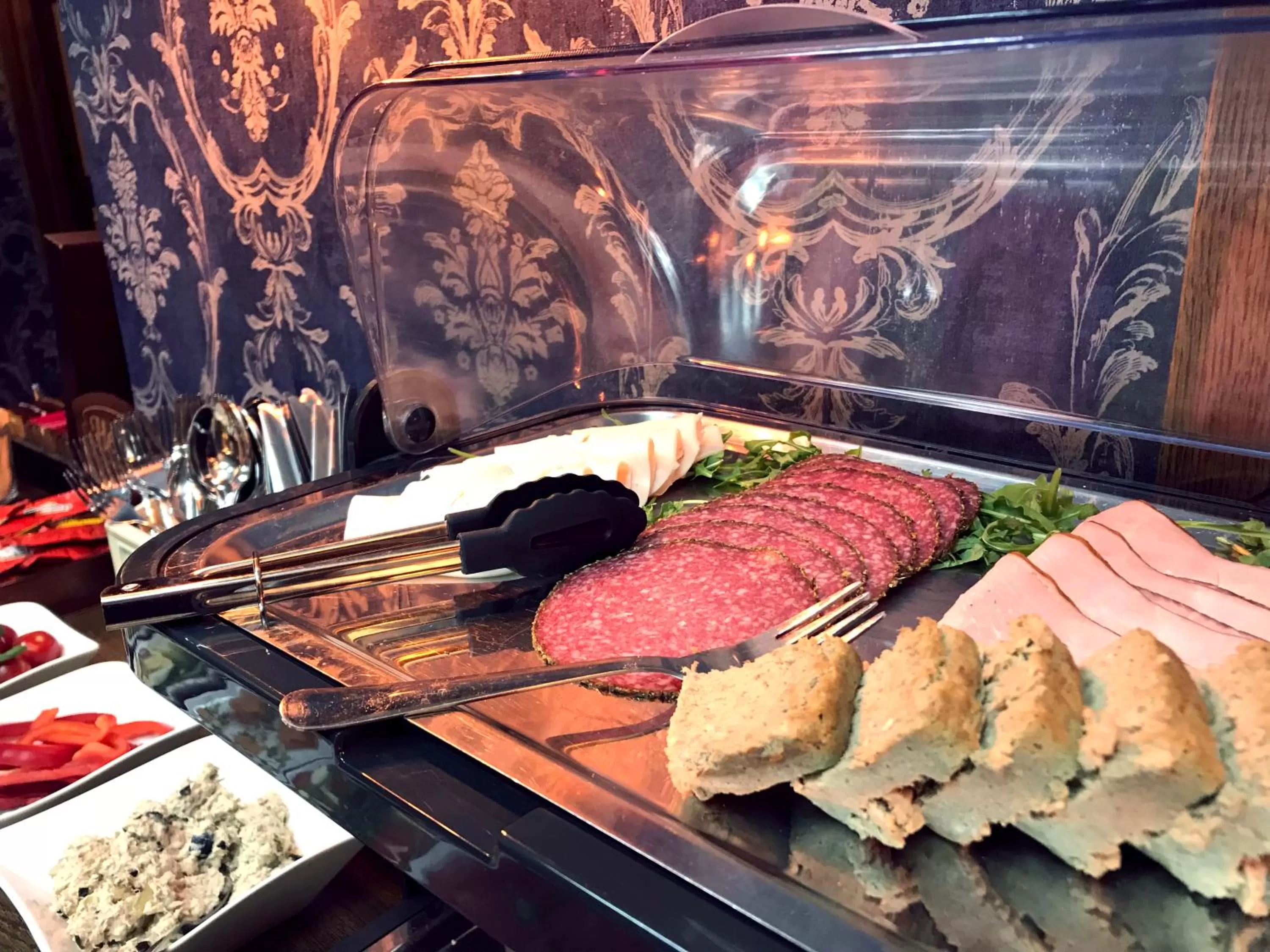 Food and drinks in SleepWalker Boutique Suites