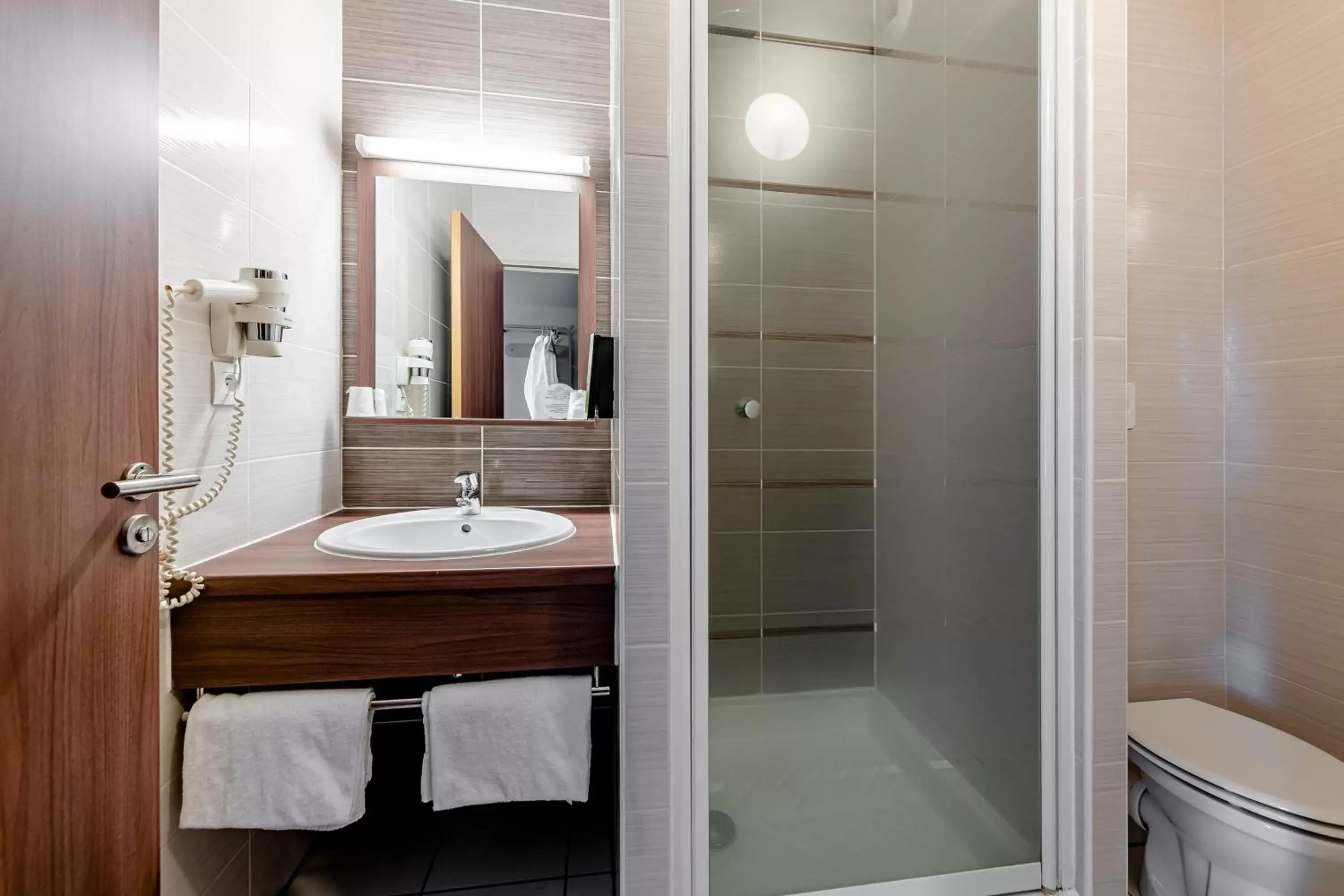 Double Room in B&B HOTEL Bordeaux Talence Double Room in B&B HOTEL Bordeaux Talence