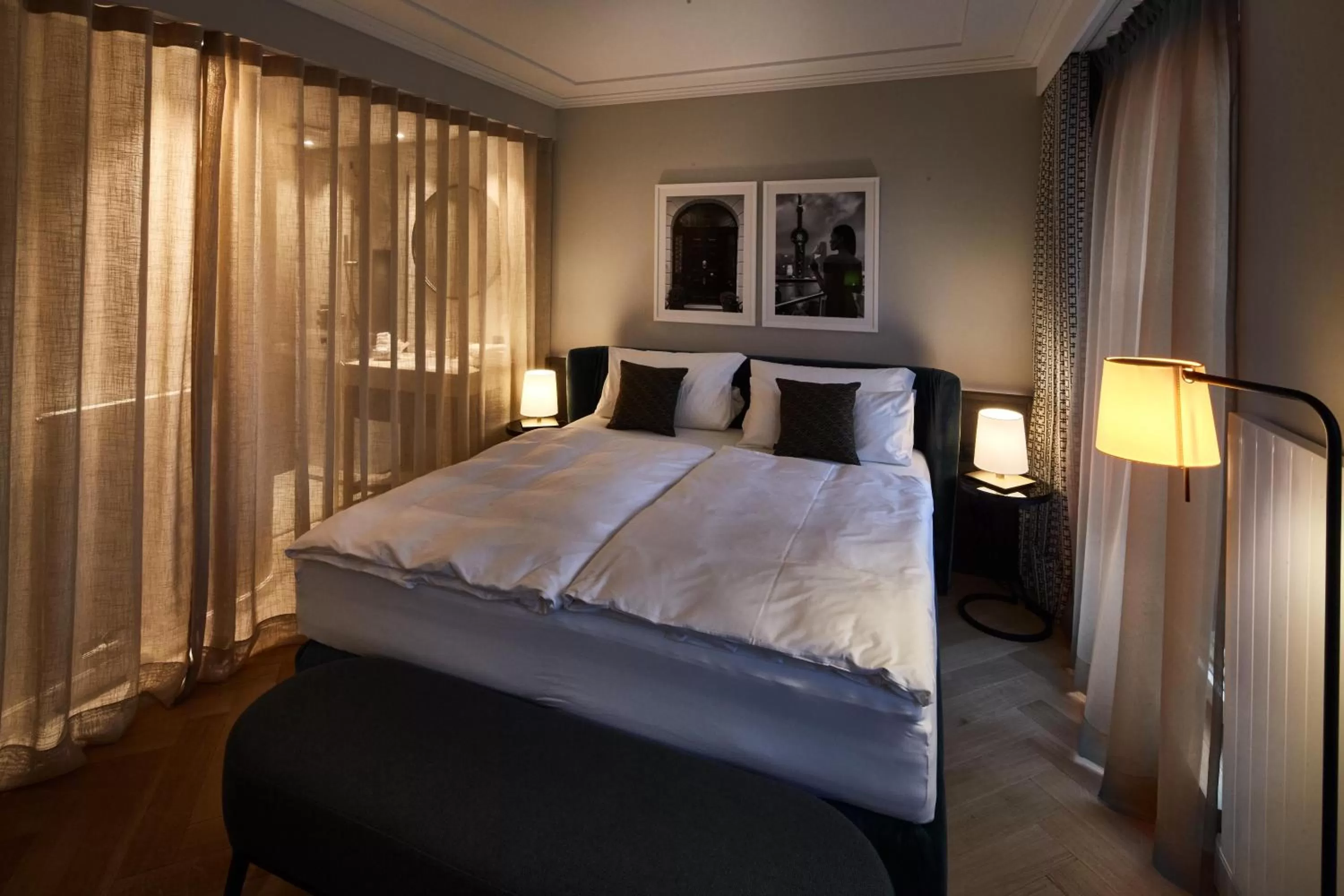 Bed in Clounys Hotel